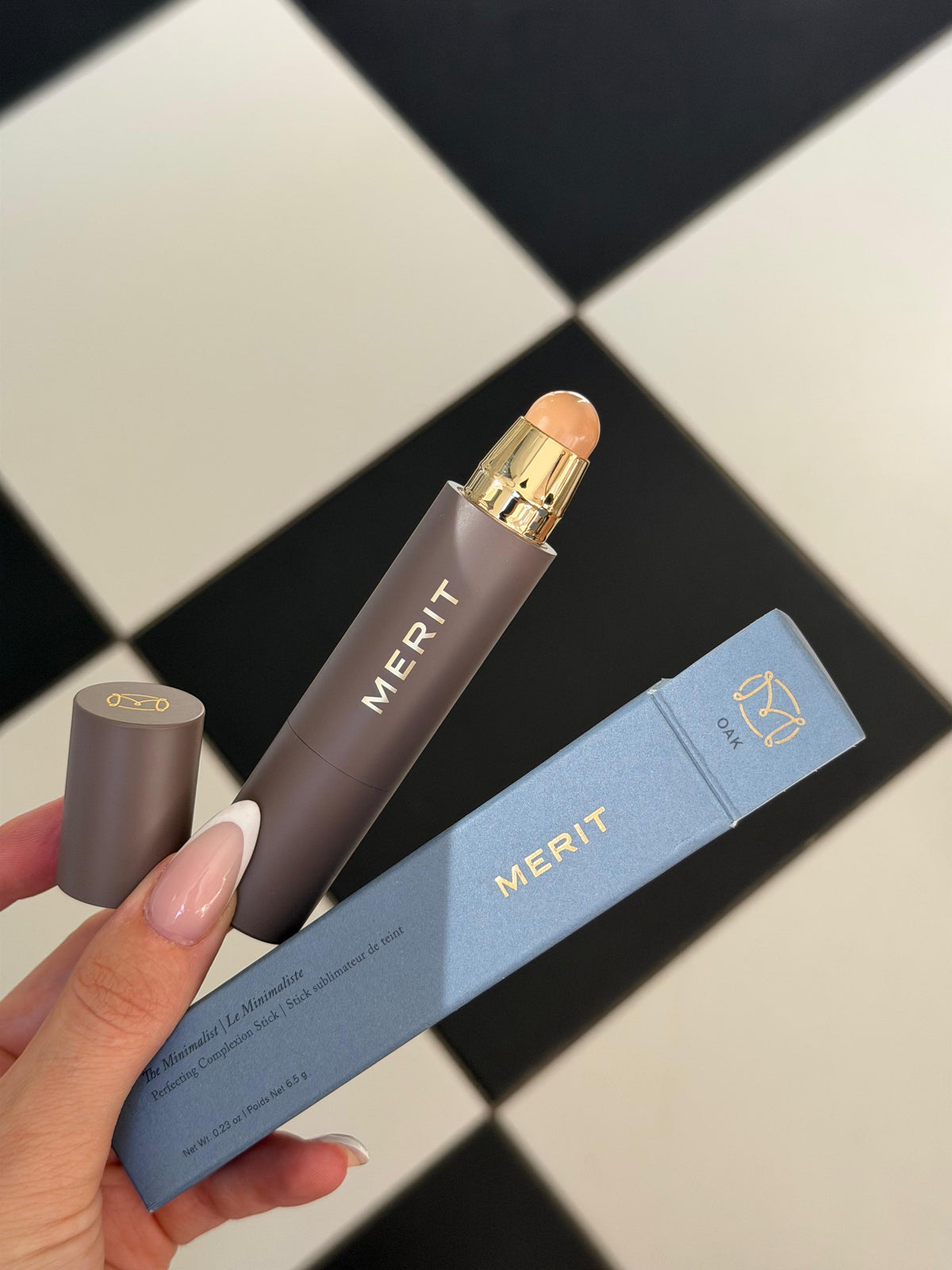 MERIT The Minimalist Perfecting Complexion Concealer Stick - Oak