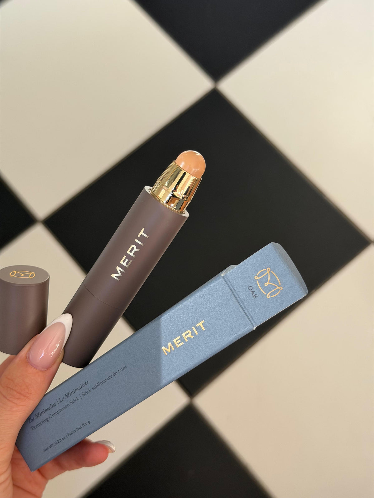 MERIT The Minimalist Perfecting Complexion Concealer Stick - Oak