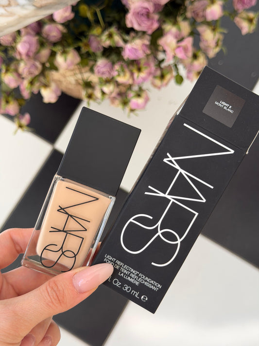 NARS Light Reflecting™ Advanced Skincare Foundation - Light 2