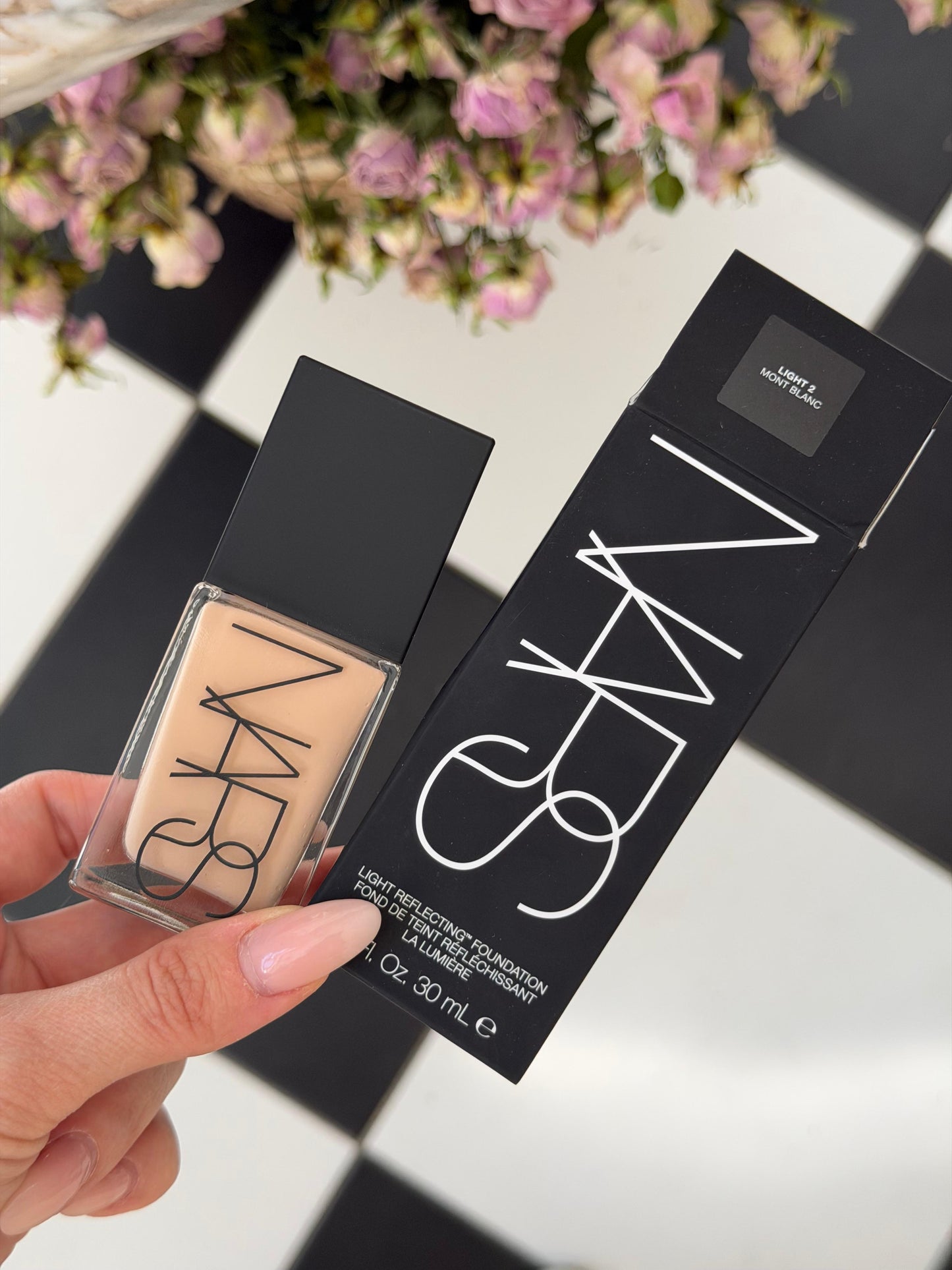 NARS Light Reflecting™ Advanced Skincare Foundation - Light 2