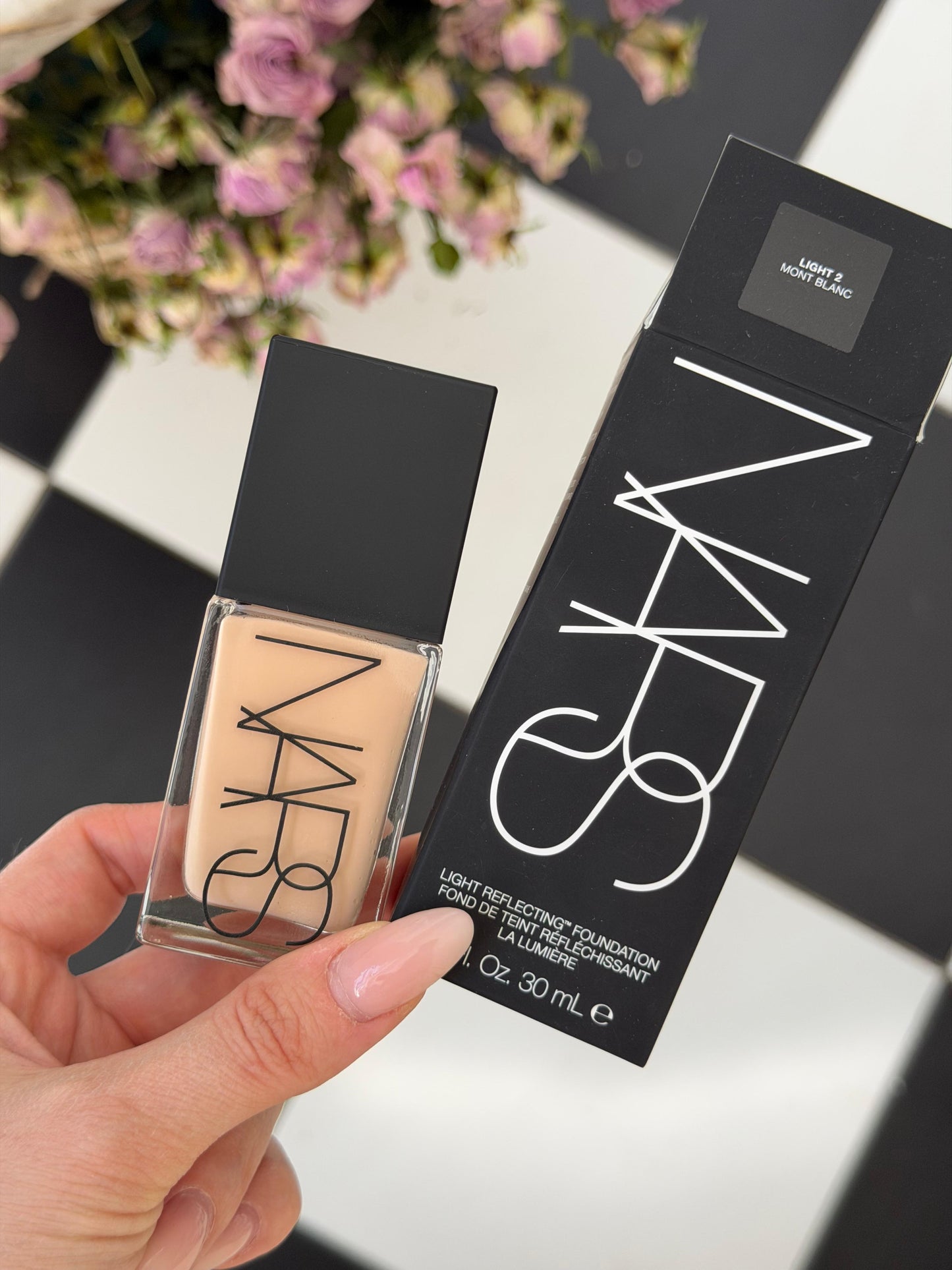NARS Light Reflecting™ Advanced Skincare Foundation - Light 2