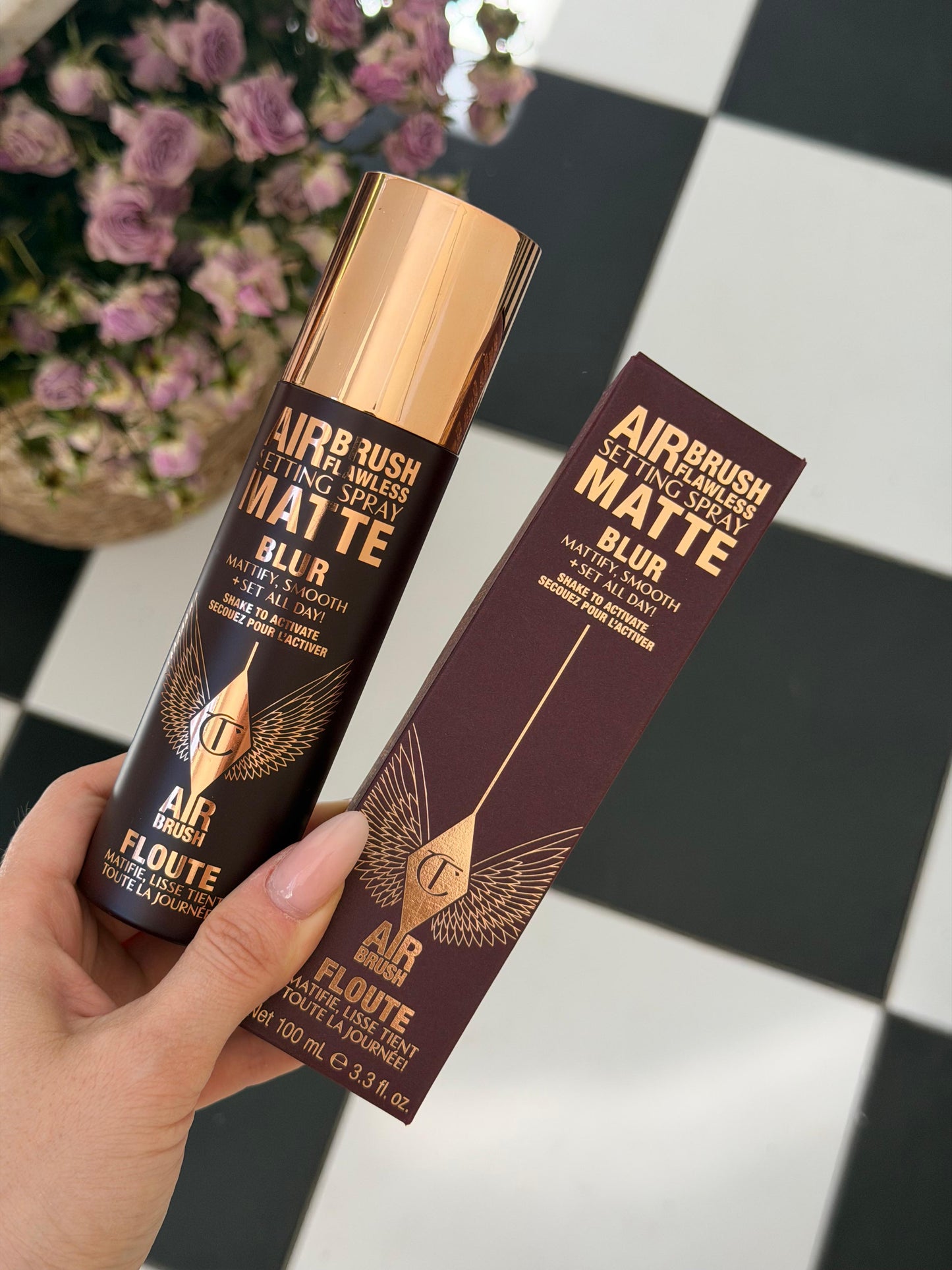 CHARLOTTE TILBURY
Airbrush Flawless Matte Blurring & Waterproof Setting Spray