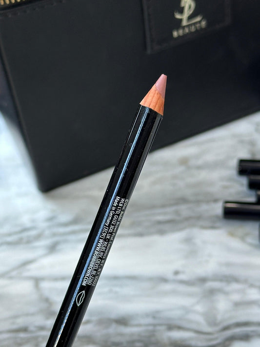 BOBBI BROWN
Lip Liner Pencil - Pale Mauve
