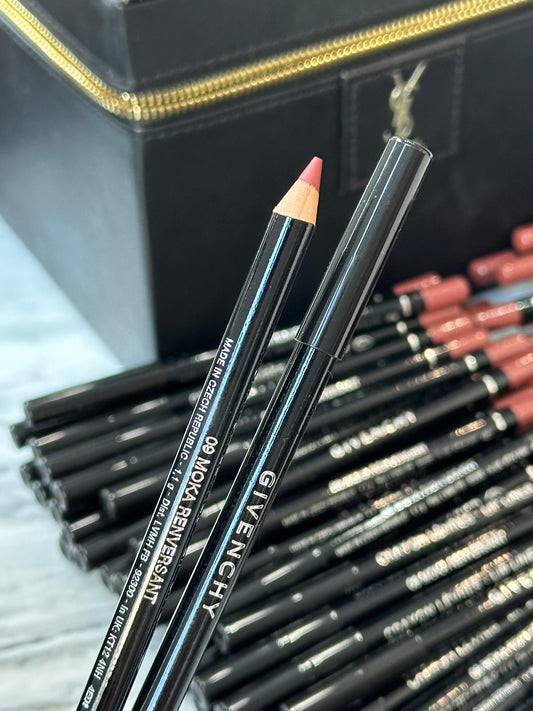 GIVENCHY
Lip Liner (09)