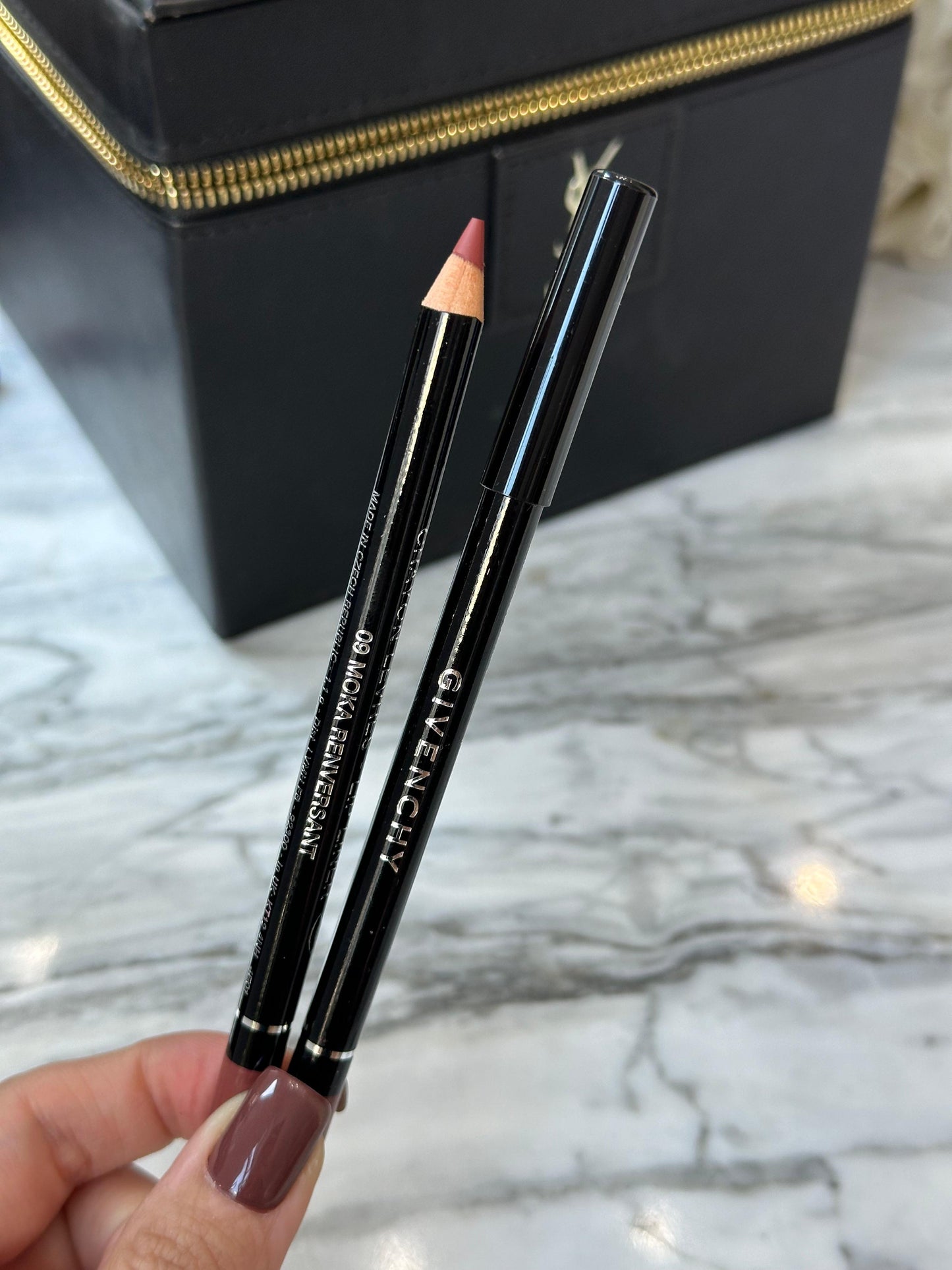 GIVENCHY
Lip Liner (09)