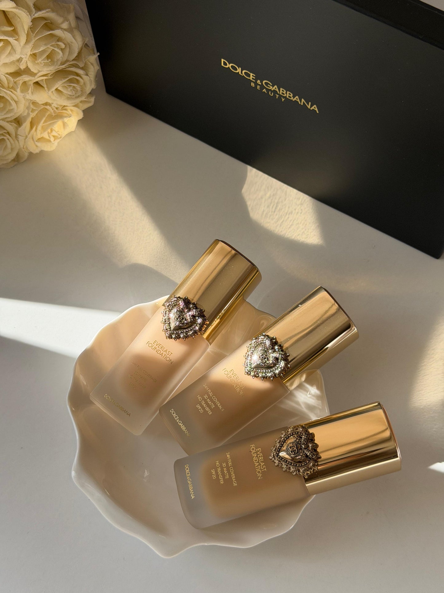 DOLCE&GABBANA Everlast Foundation (12N)
24H Full Coverage, 3D Matte, No Transfer SPF20