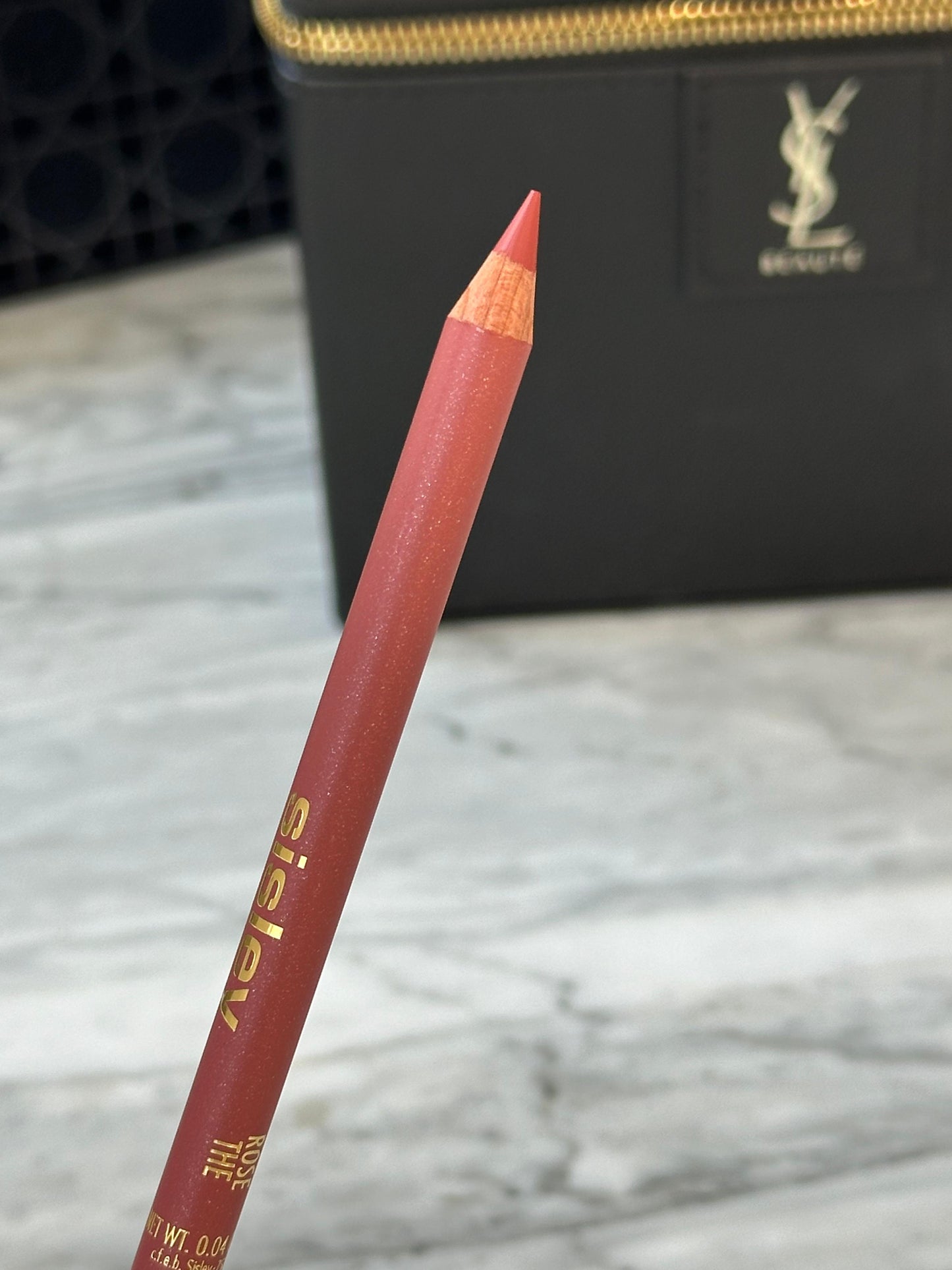 SISLEY Lip Liner - Rose Thé
Phyto-Lèvres Perfect - A Firm, Gentle, Easy-Glide Precise Pencil