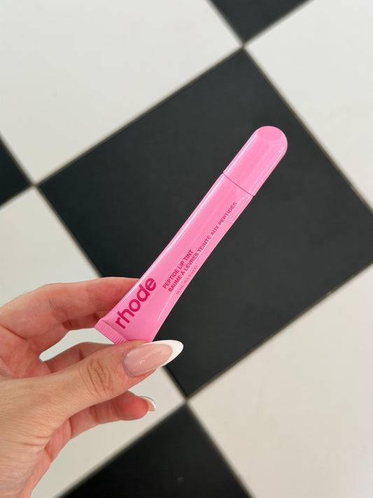 RHODE Peptide Lip Tint
The Tinted Lip Layer - Jelly Bean