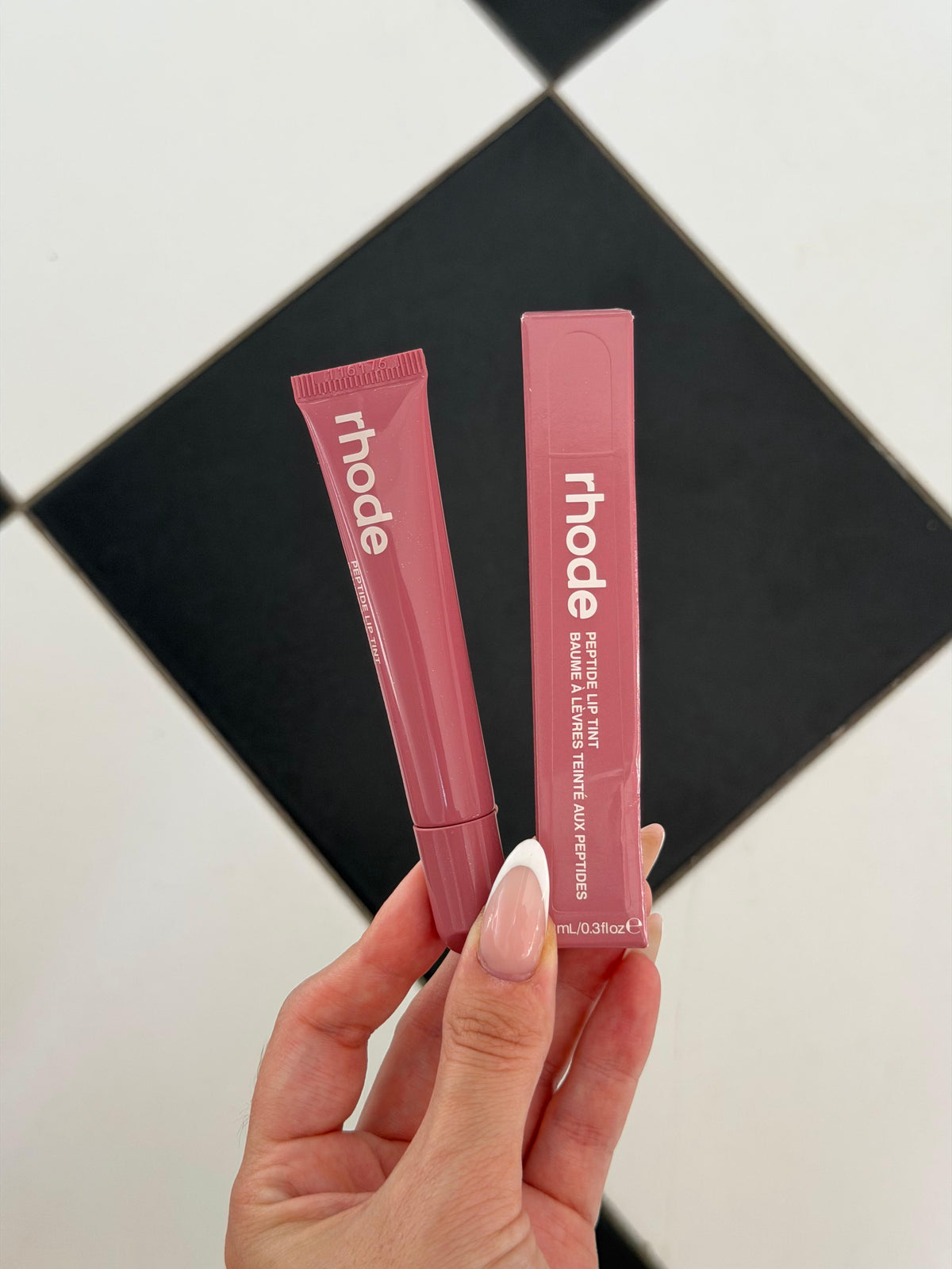 RHODE Peptide Lip Tint
The Tinted Lip Layer - Salty Tan