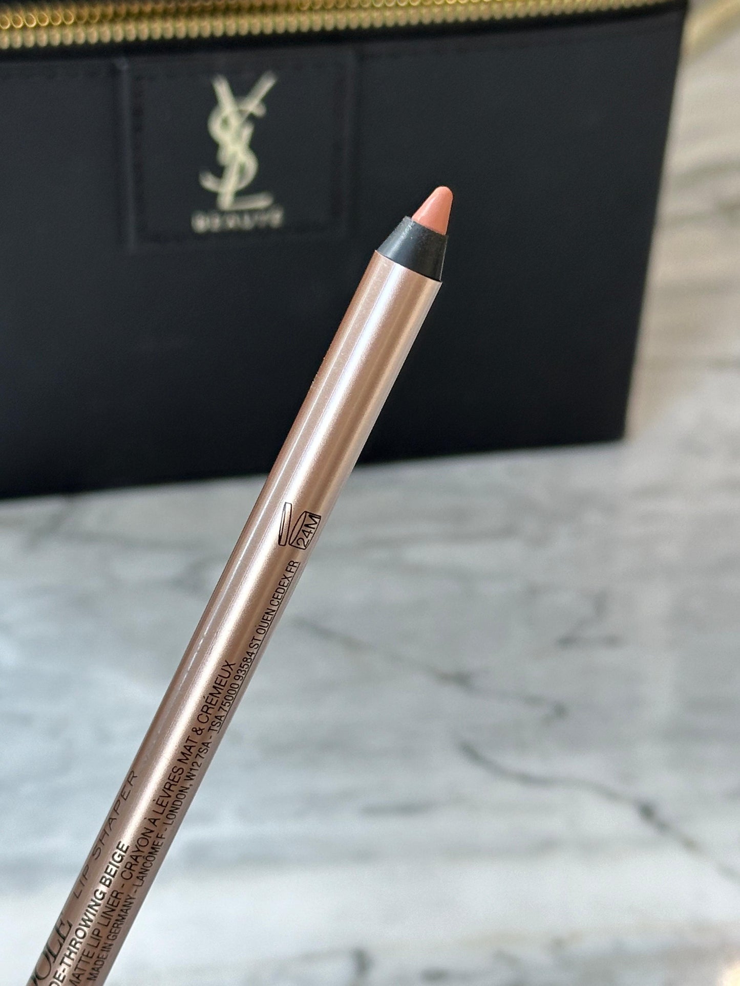 LANCÔME Idôle Lip Shaper Creamy Matte Lip Liner (21)