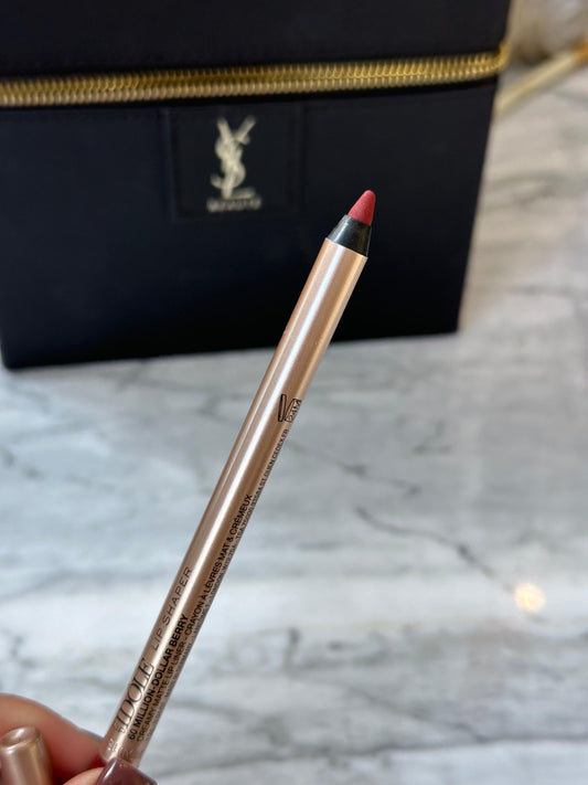 LANCÔME Idôle Lip Shaper
Creamy Matte Lip Liner (60)