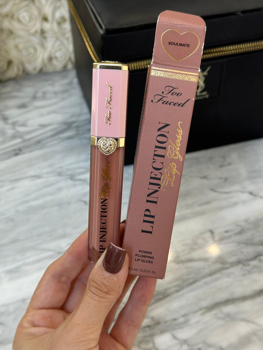 TOO FACED Lip Injection Extreme Lip Plumper - Hydrating Plumping Lip Gloss - Soulmate