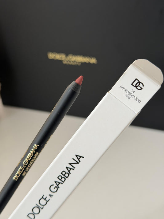 DOLCE&GABBANA My Lip Overliner
8H Lasting Easy Glide Sculpting Lip Pencil (14)