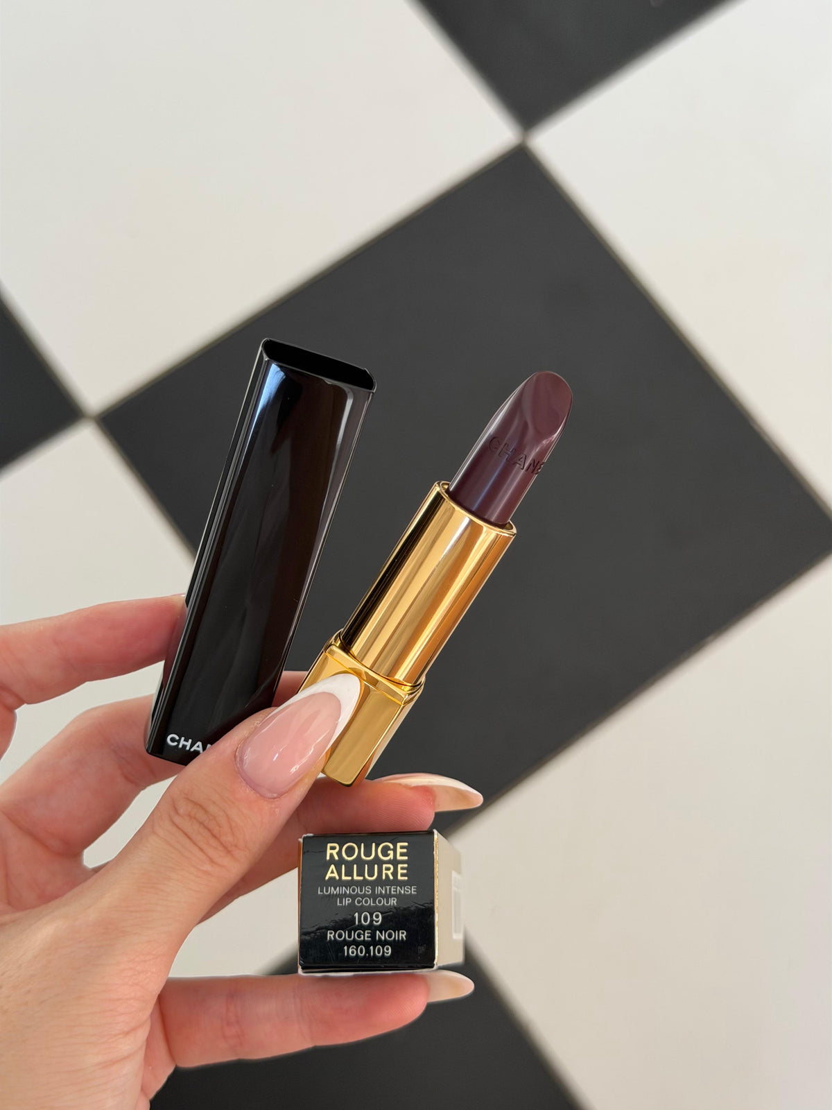 CHANEL Rouge Allure Luminous Intense Lip Colour (109)
