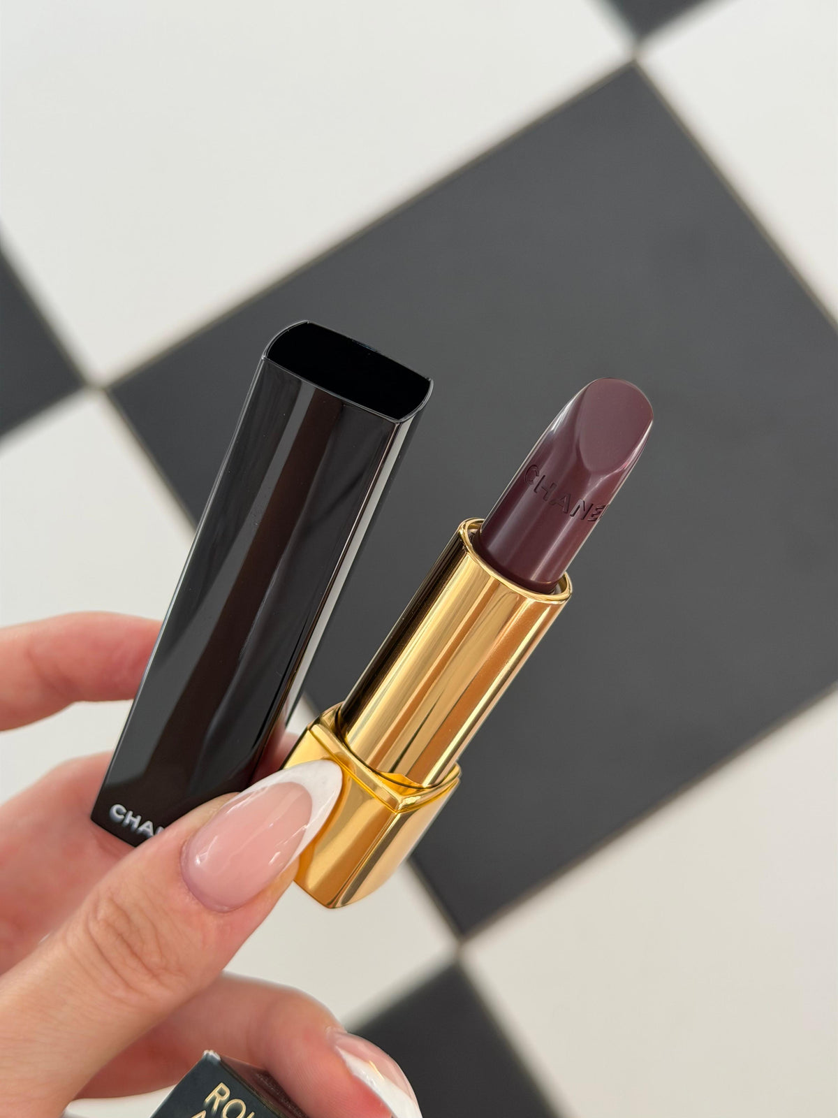 CHANEL Rouge Allure Luminous Intense Lip Colour (109)
