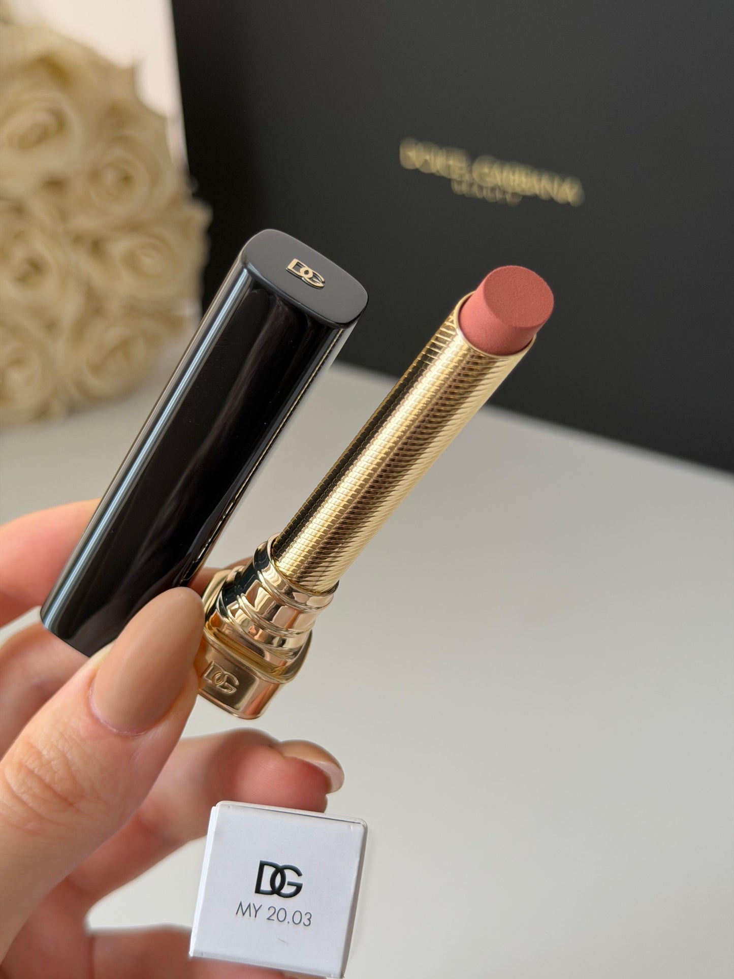 DOLCE&GABBANA My Comfy Matte Lipstick - My 20.03
Instant Rich Color & Hydration Lip Stylo