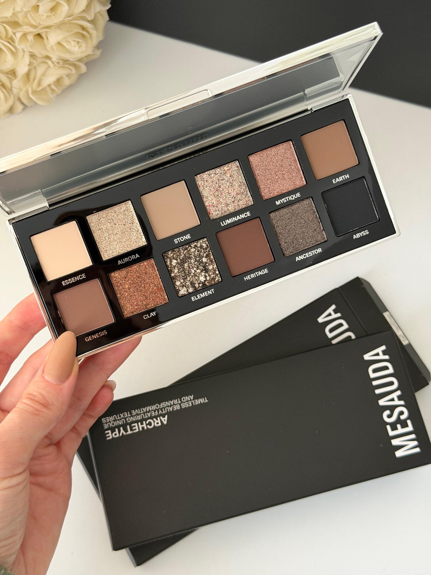 MESAUDA Archetype Eyeshadow (101) - Timeless Beauty Featuring Unique And Transformative Textures