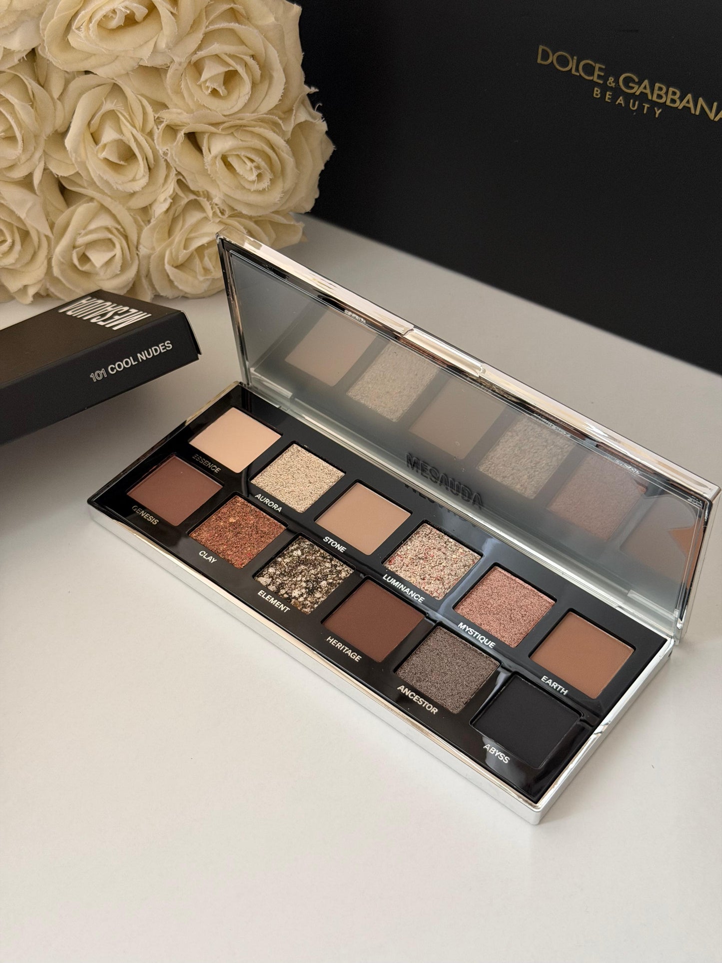 MESAUDA Archetype Eyeshadow (101) - Timeless Beauty Featuring Unique And Transformative Textures