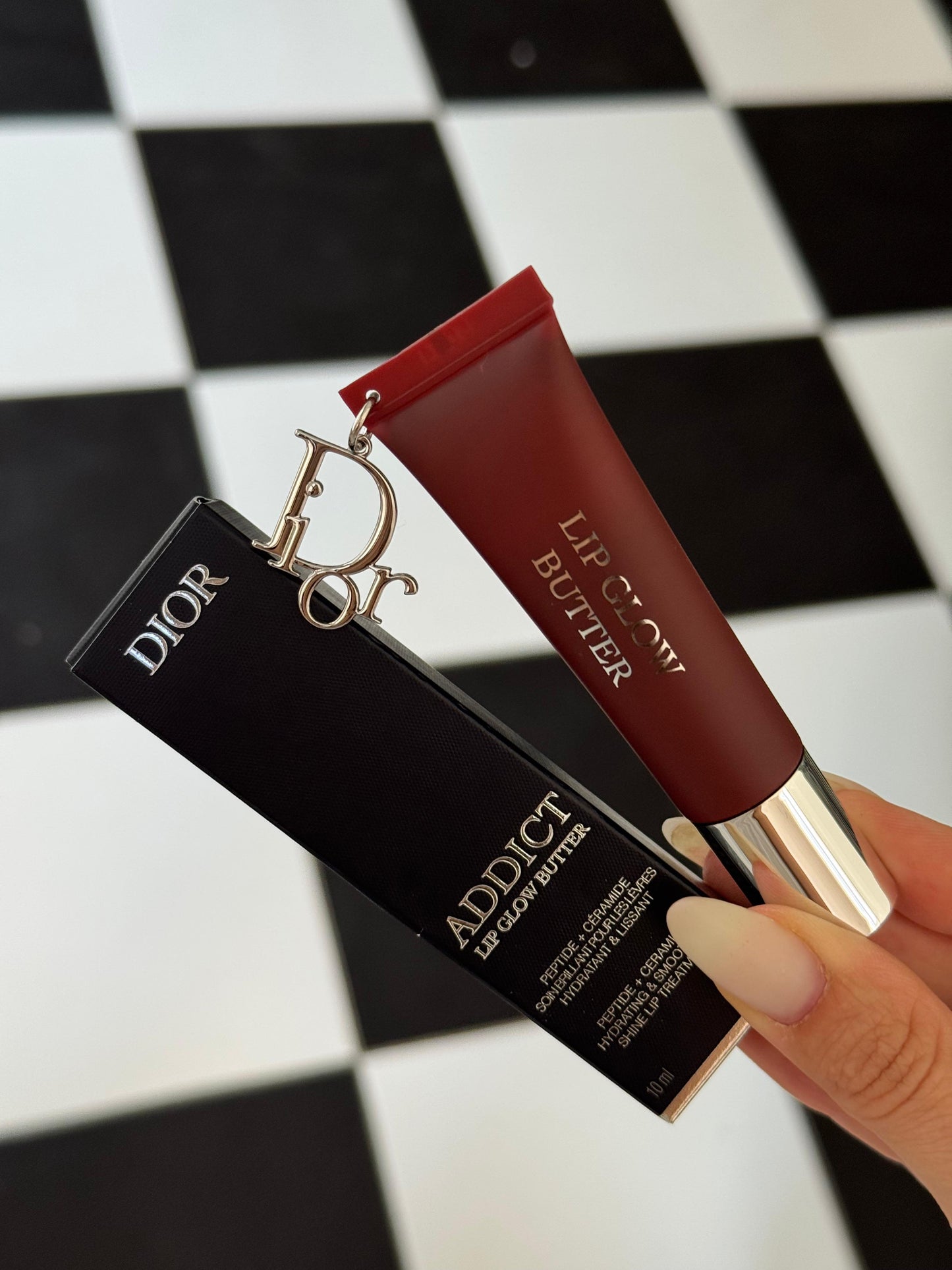 DIOR Addict Lip Glow Butter (104)
24-Hour Hydrating Shine Lip Treatment Peptide + Ceramide