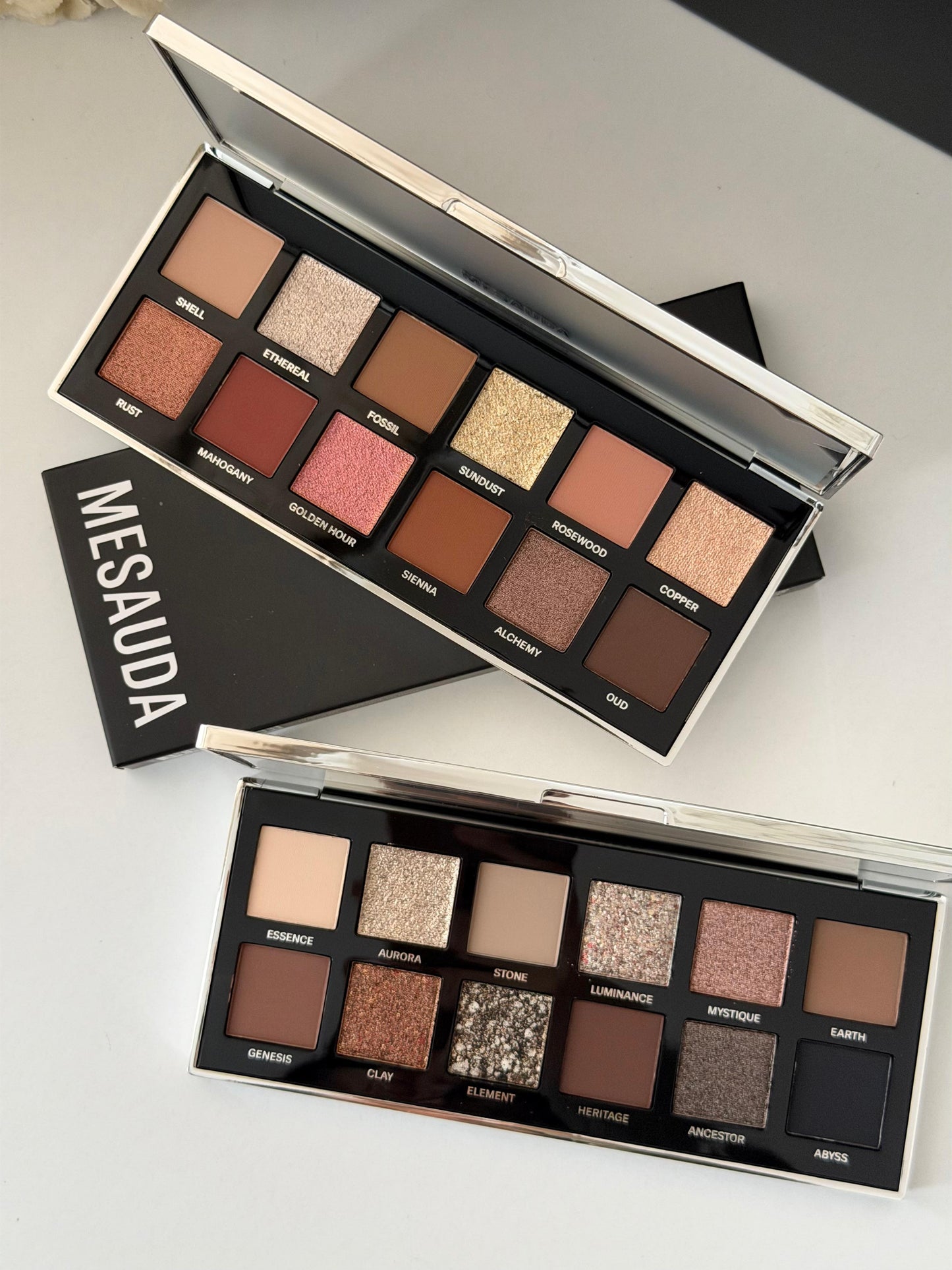 MESAUDA Archetype Eyeshadow (102) - Timeless Beauty Featuring Unique And Transformative Textures