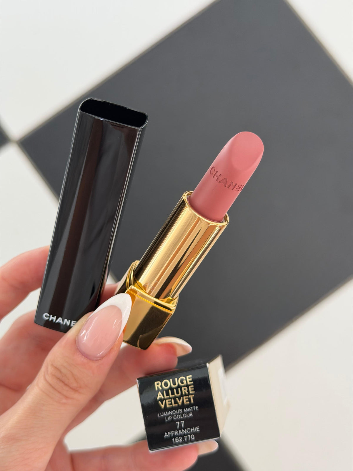 CHANEL Rouge Allure Velvet (77)
Luminous Matte Lipstick