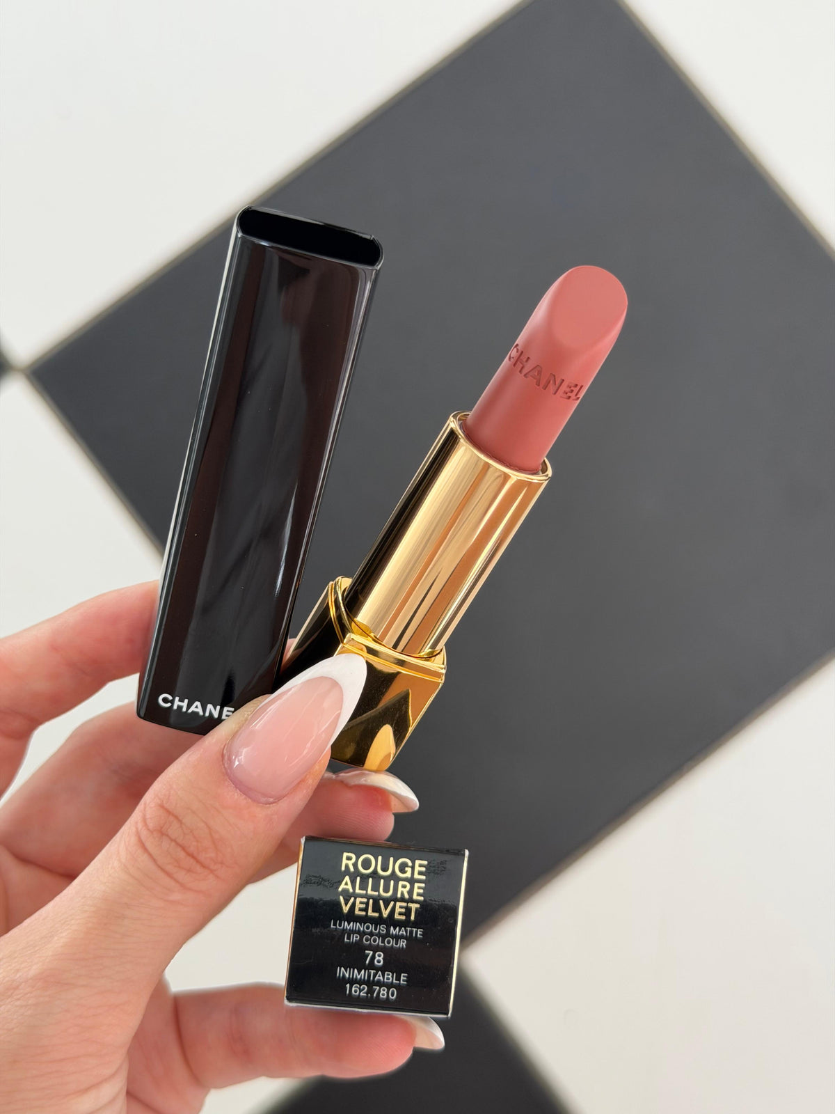 CHANEL Rouge Allure Velvet (78)
Luminous Matte Lipstick