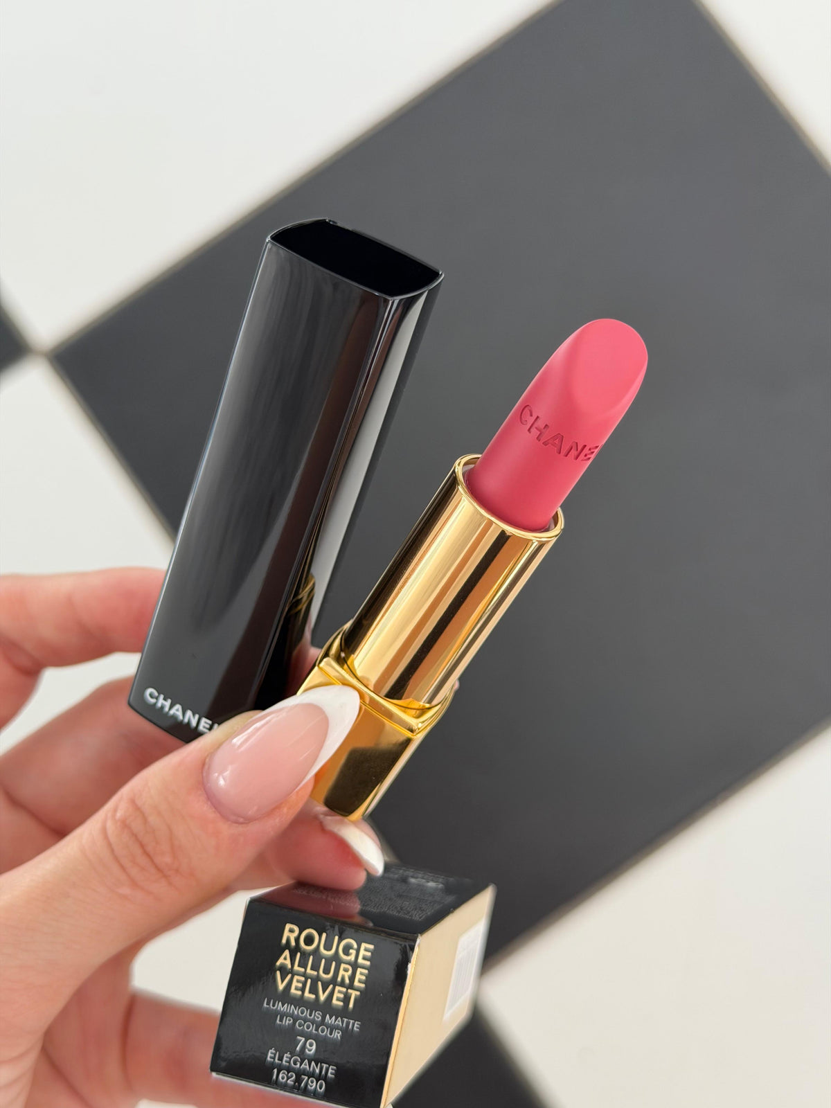 CHANEL Rouge Allure Velvet (79)
Luminous Matte Lipstick