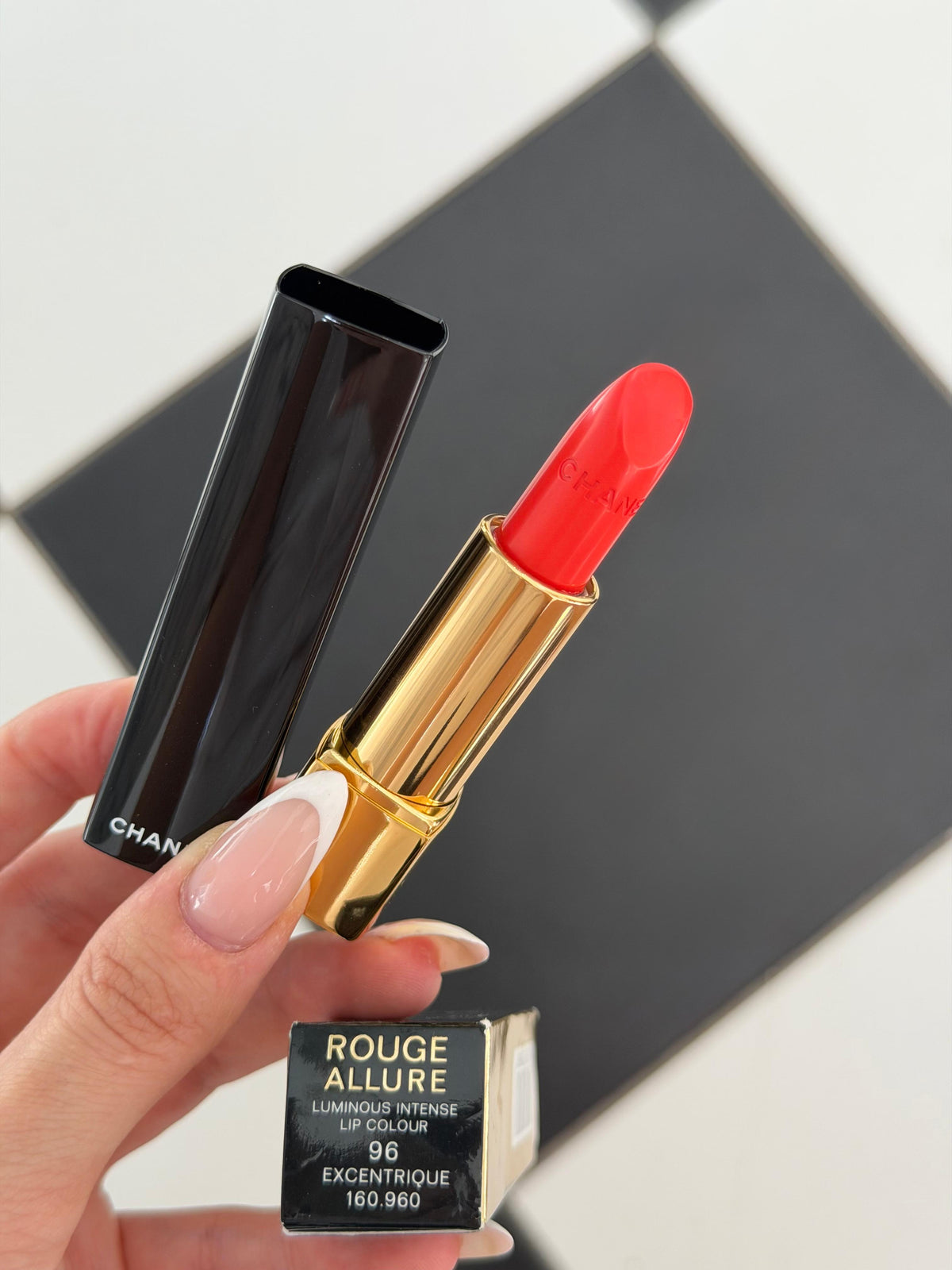 CHANEL Rouge Allure Luminous Intense Lip Colour (96)