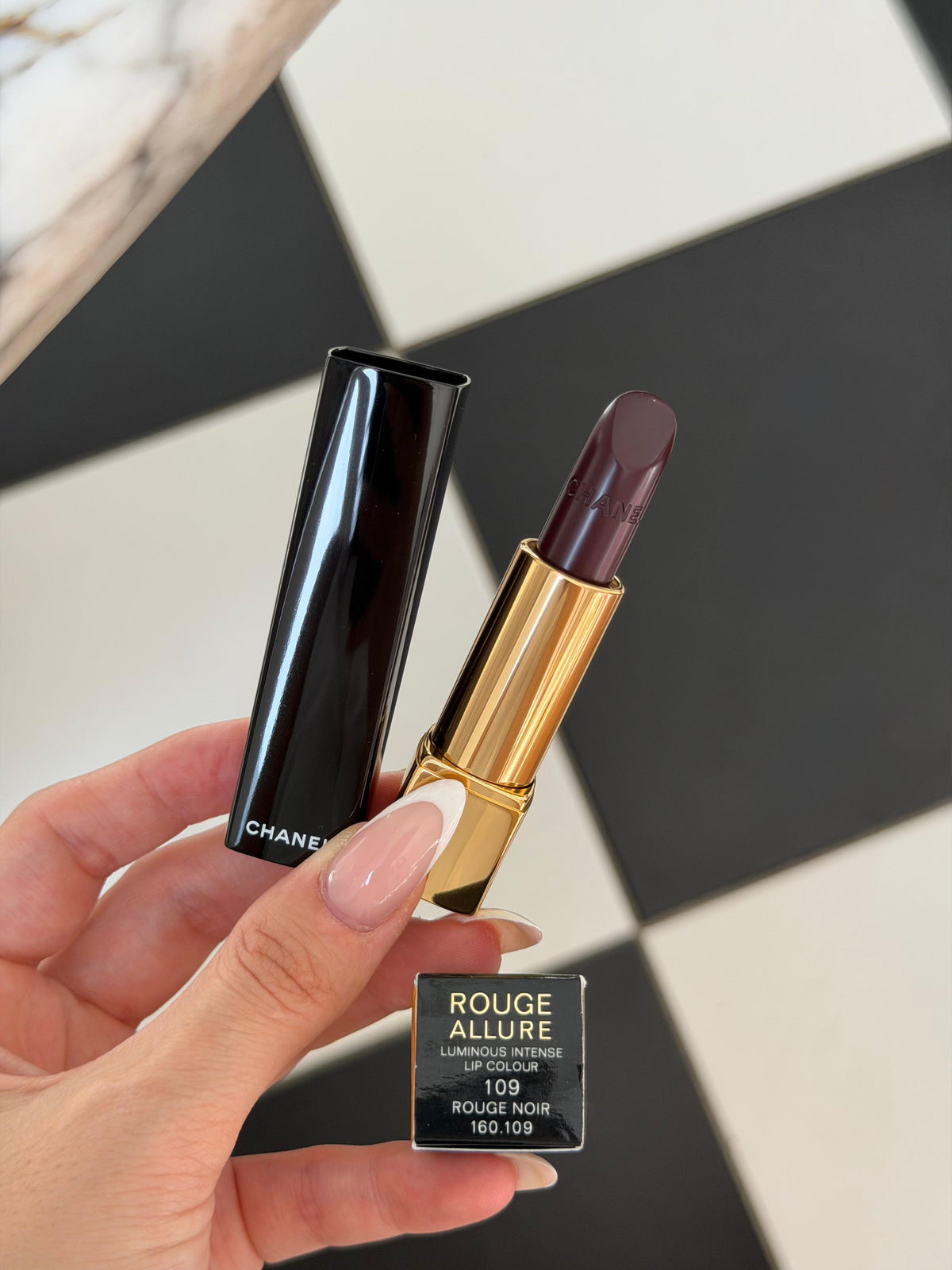 CHANEL Rouge Allure Luminous Intense Lip Colour (109)