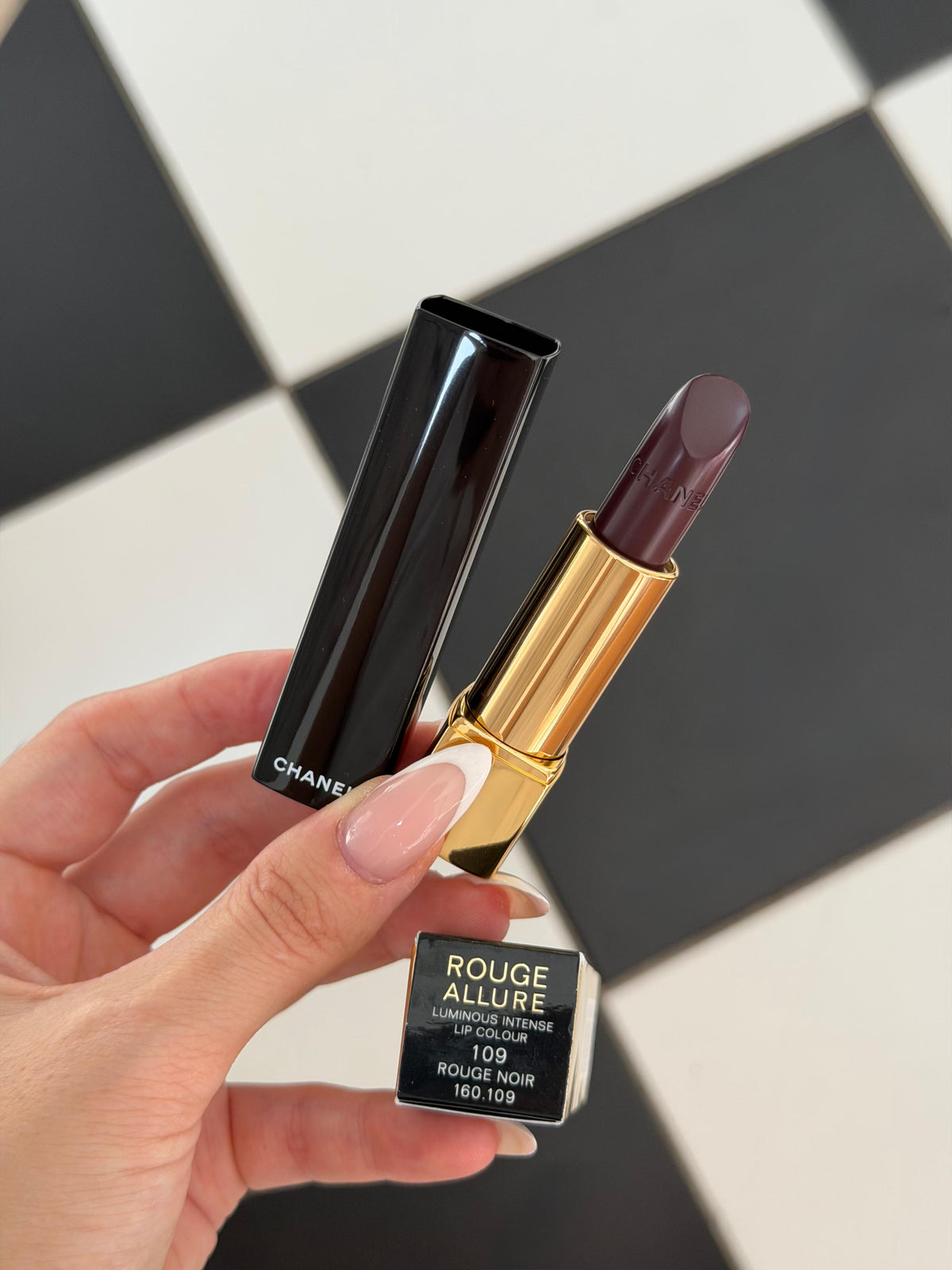 CHANEL Rouge Allure Luminous Intense Lip Colour (109)
