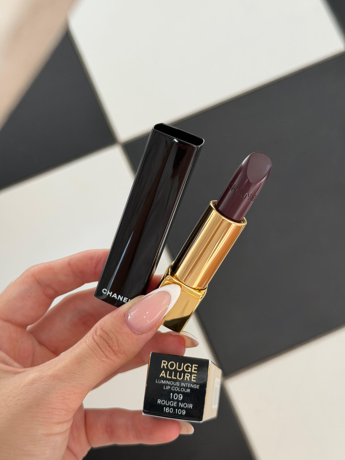 CHANEL Rouge Allure Luminous Intense Lip Colour (109)