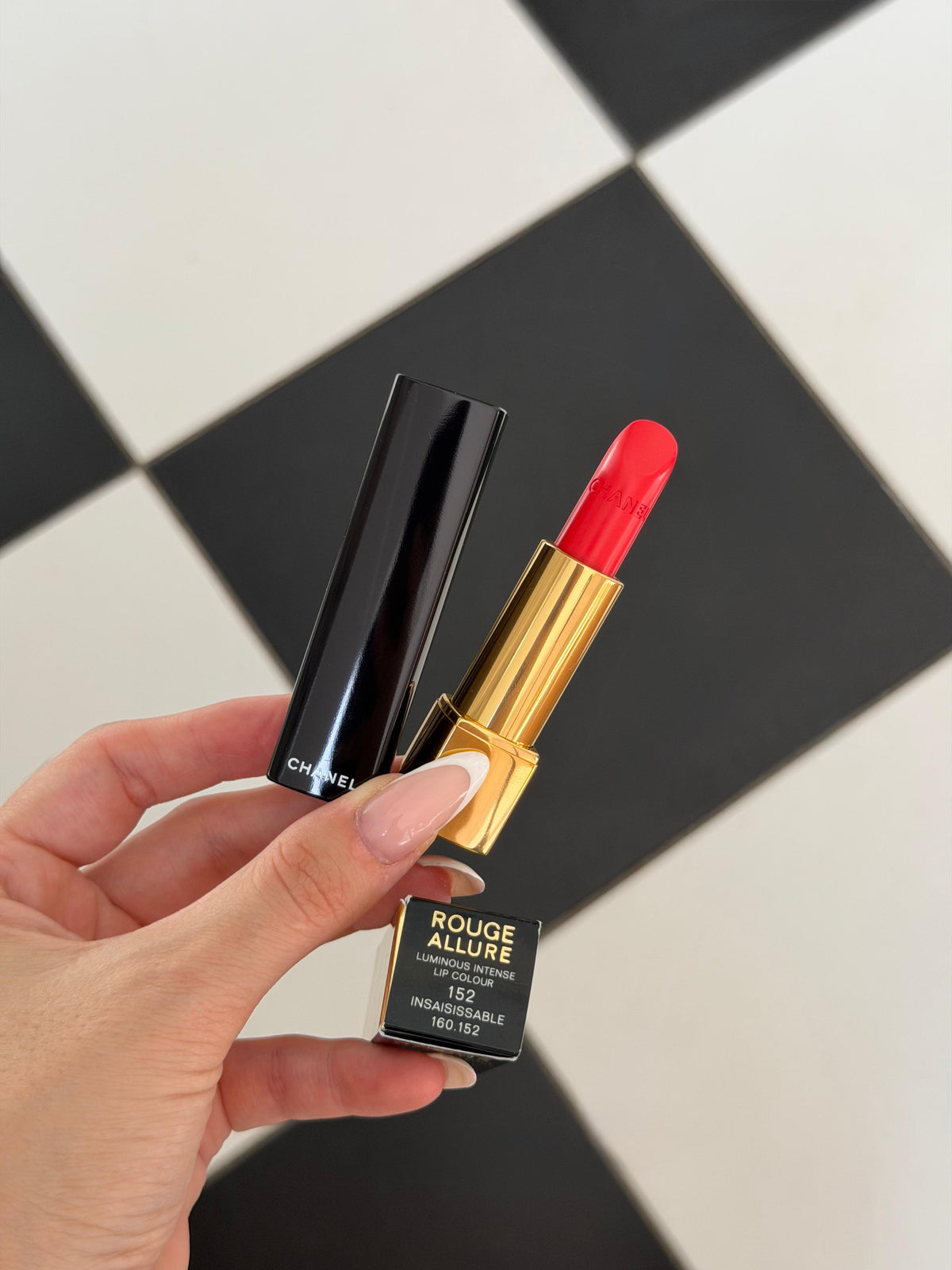 CHANEL Rouge Allure Luminous Intense Lip Colour (152)