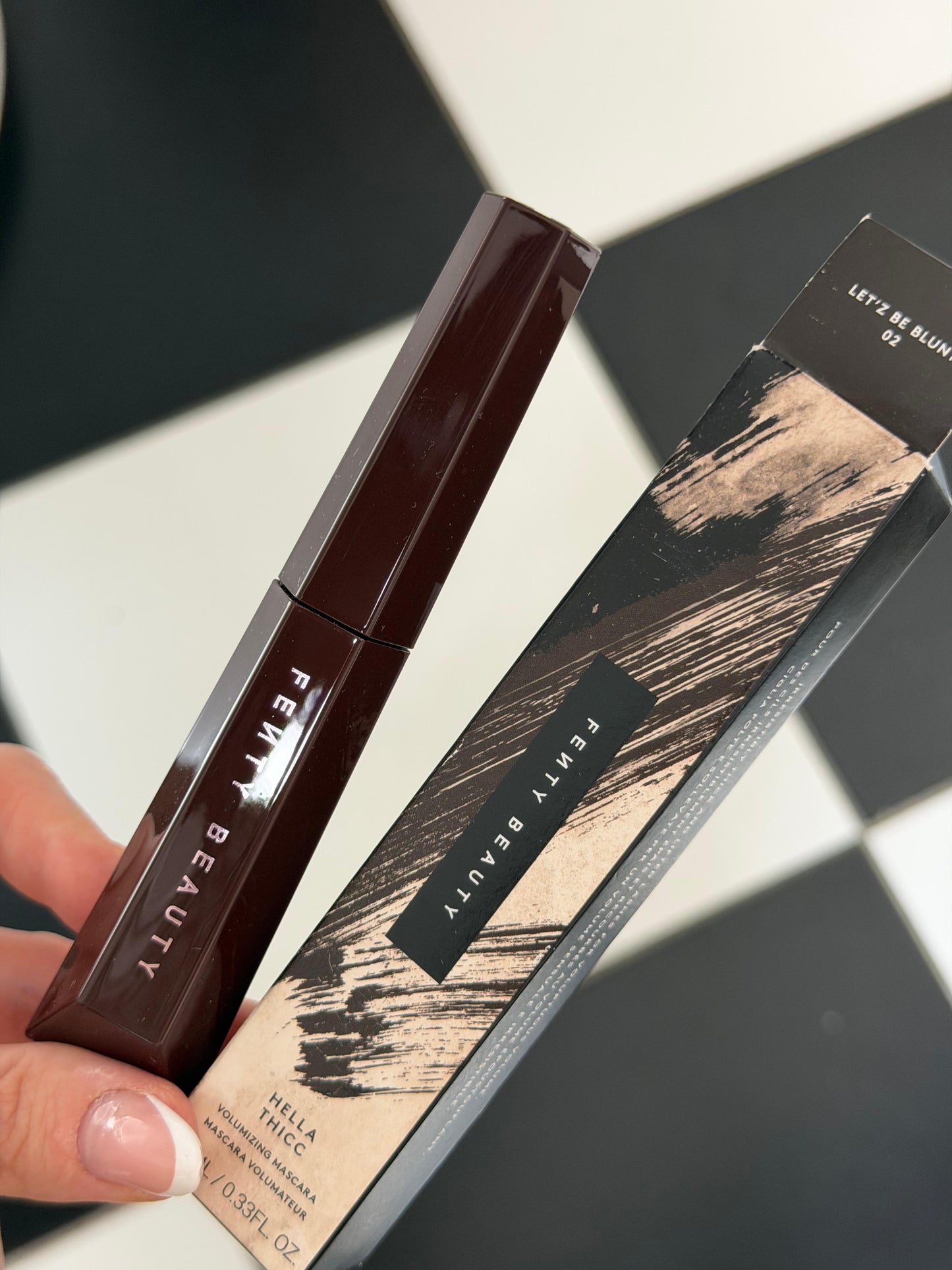 FENTY BEAUTY Hella Thicc Voluminizing Mascara (02)