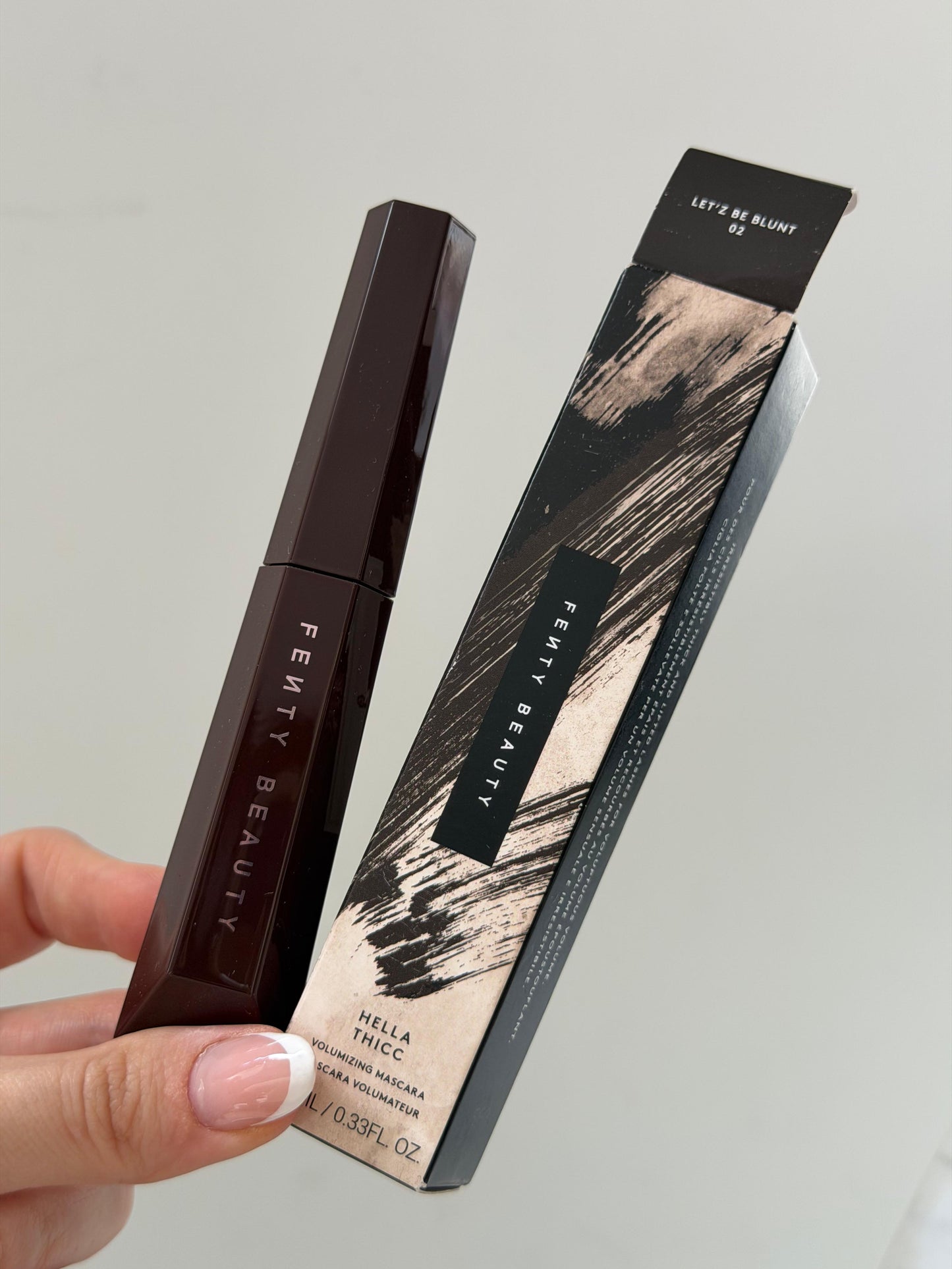 FENTY BEAUTY Hella Thicc Voluminizing Mascara (02)