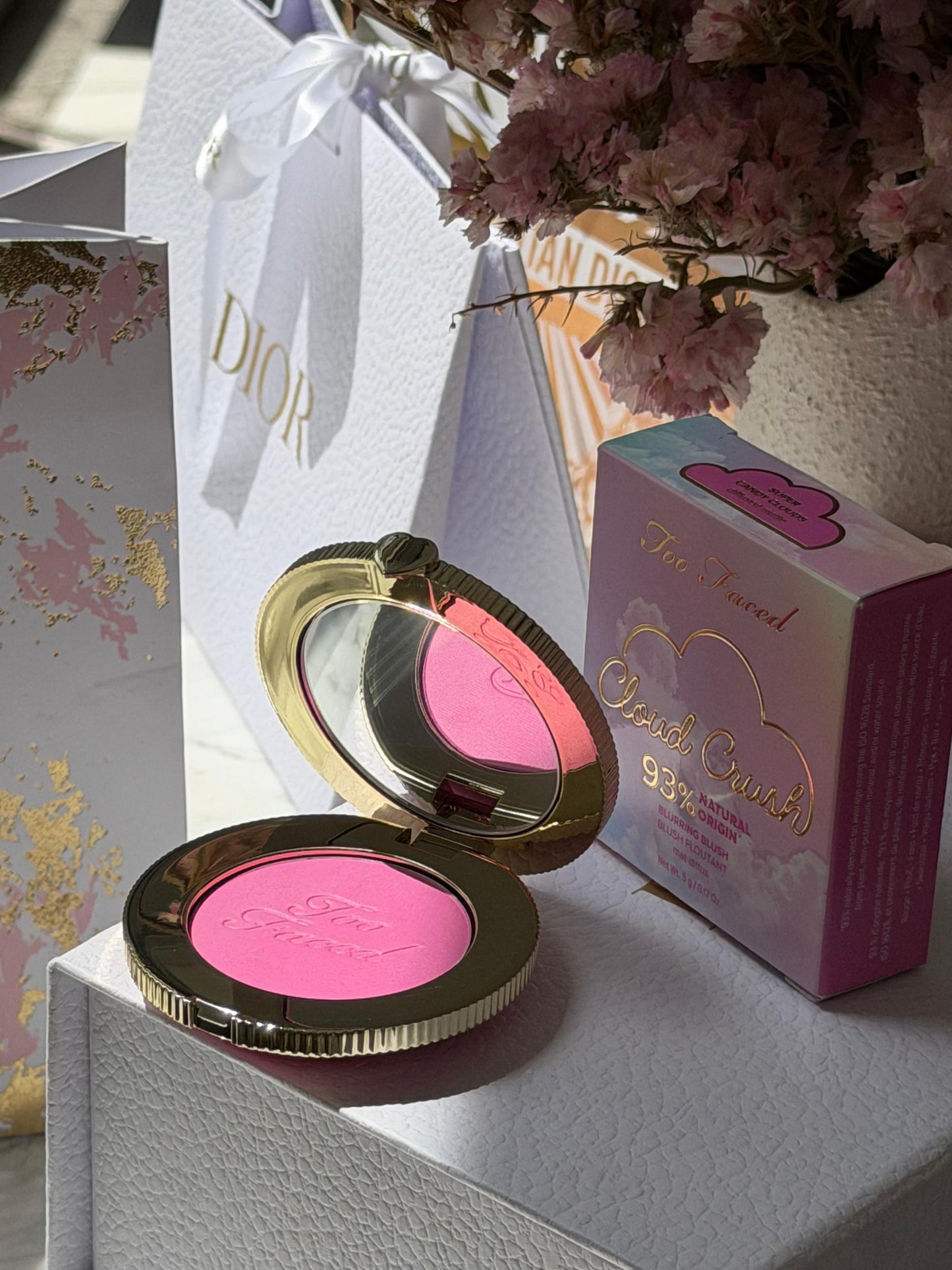 TOO FACED Cloud Crush Blush - Super Candy Clouds
Velvety Second-Skin Powder Formula
