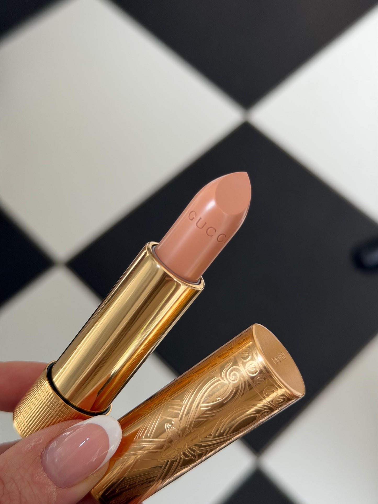 GUCCI Rouge Á Lévres Satin Lipstick (100)