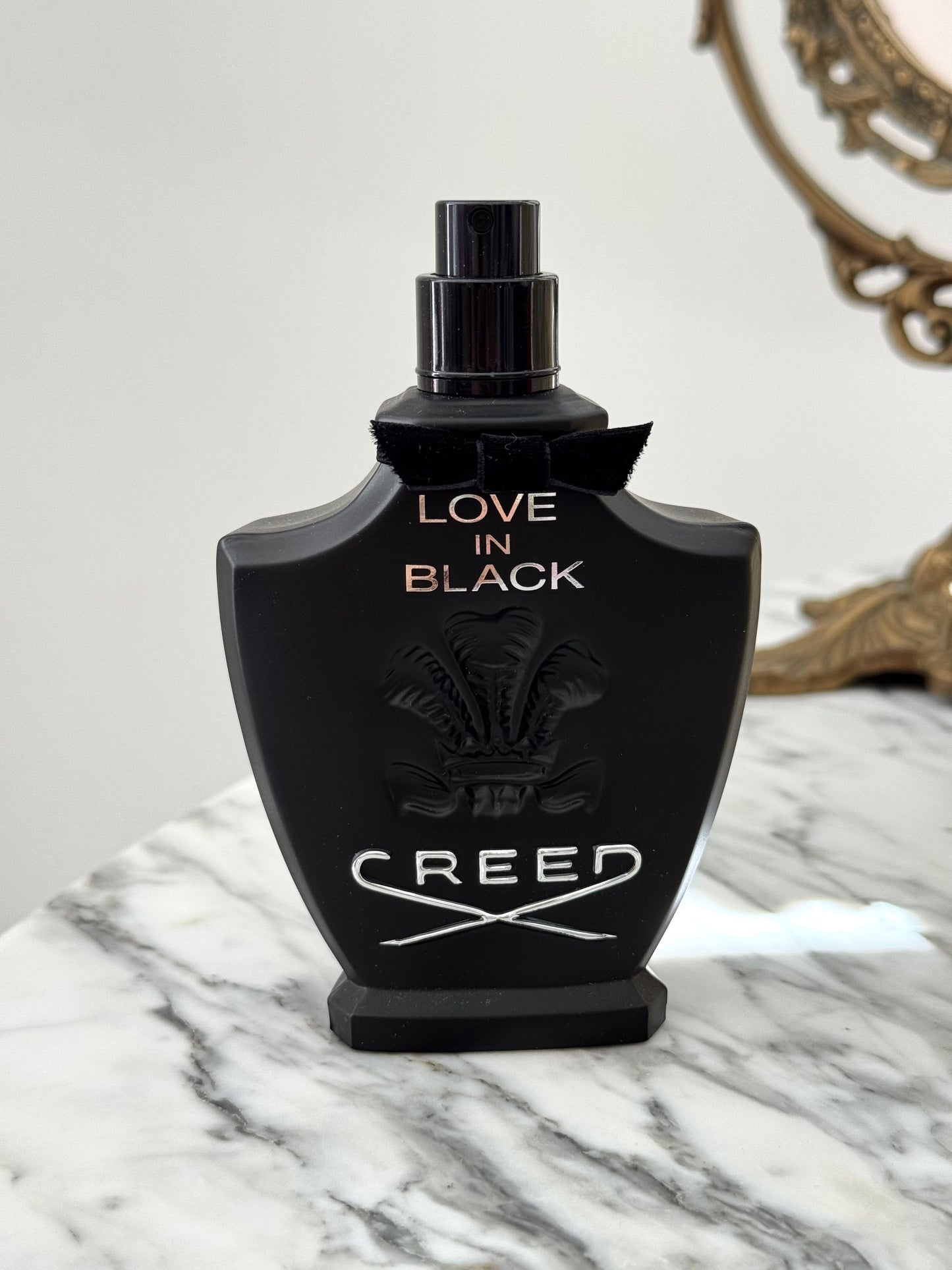 CREED Love In Black
Floral Rich, Violet & Gourmand