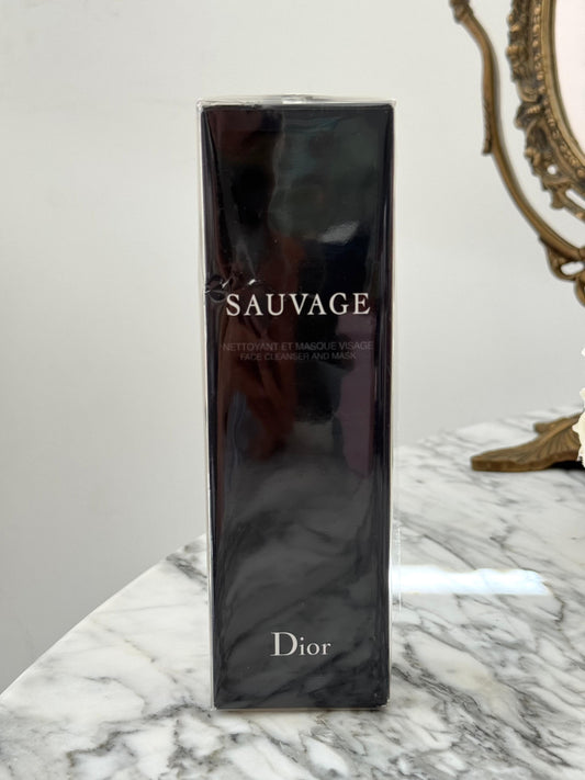DIOR Sauvage Face Cleanser And Mask
2-In-1 Face Cleanser - Cleanses and Purifies the Skin