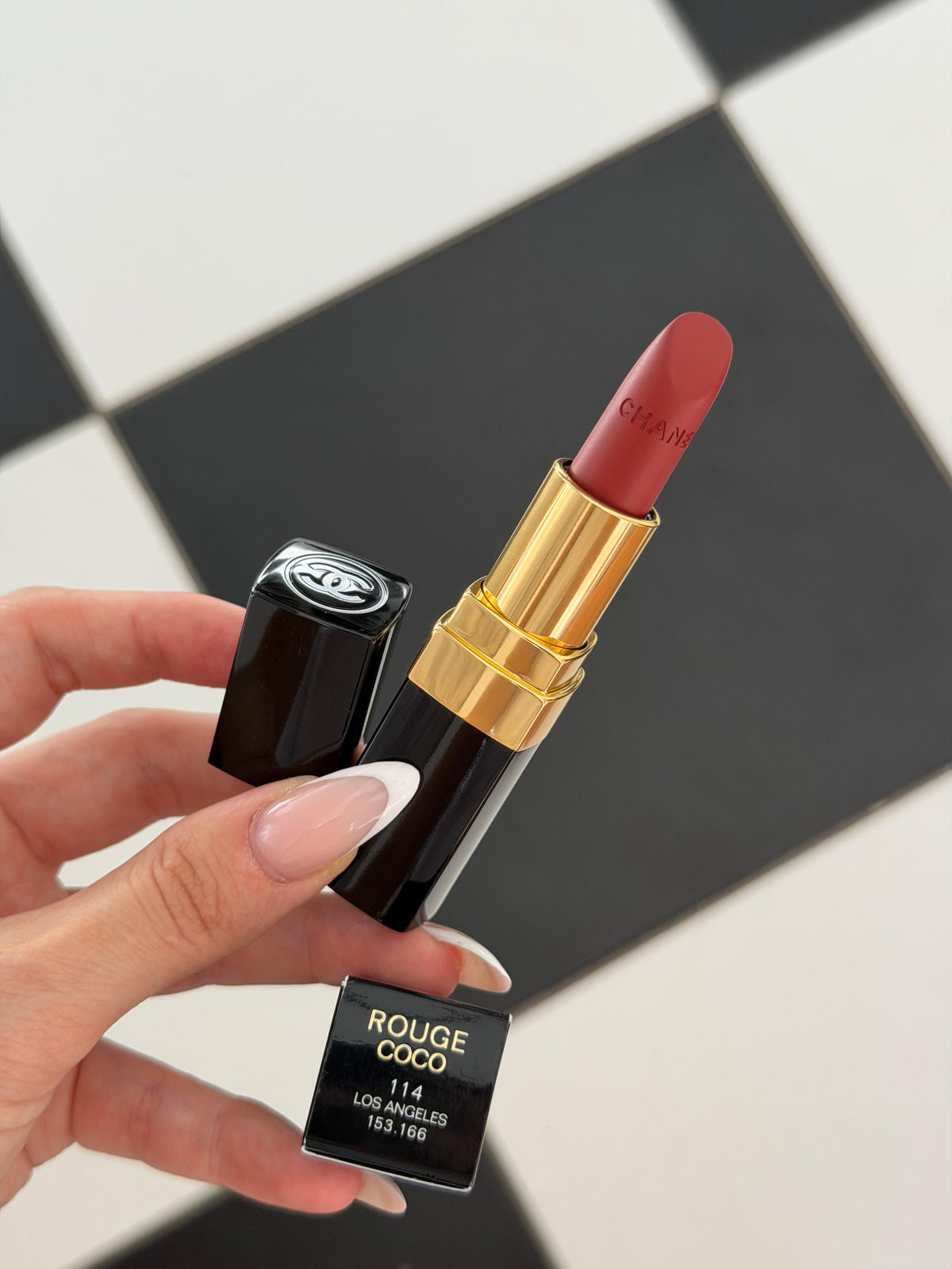 CHANEL Rouge Coco (114)
Ultra Hydrating Lipstick