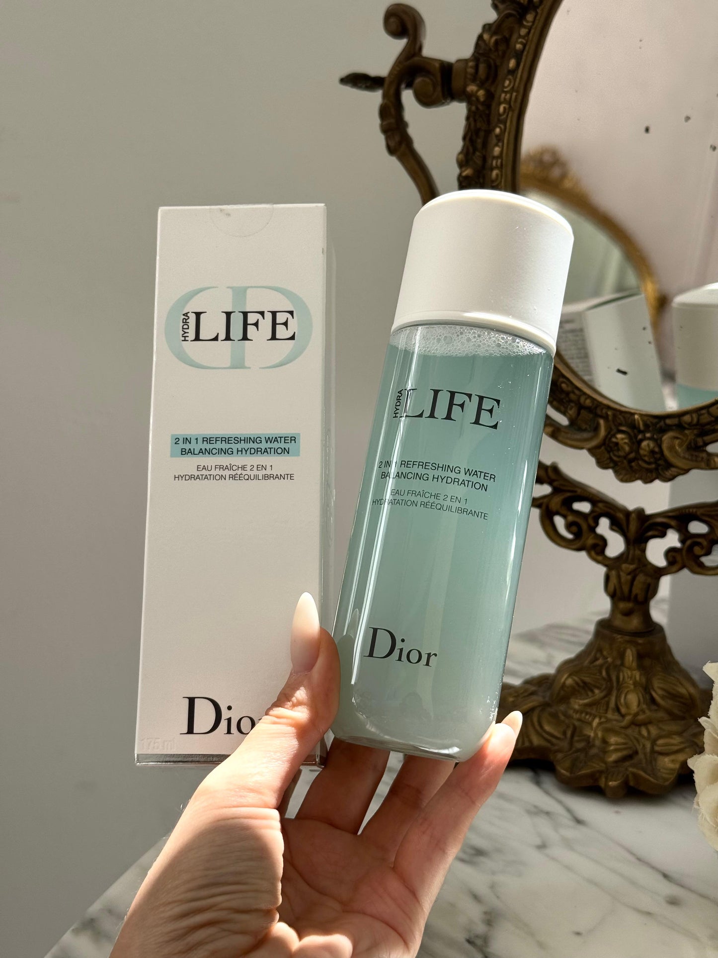 DIOR Hydra Life 2 In 1 Refreshing Water Balancing Hydration