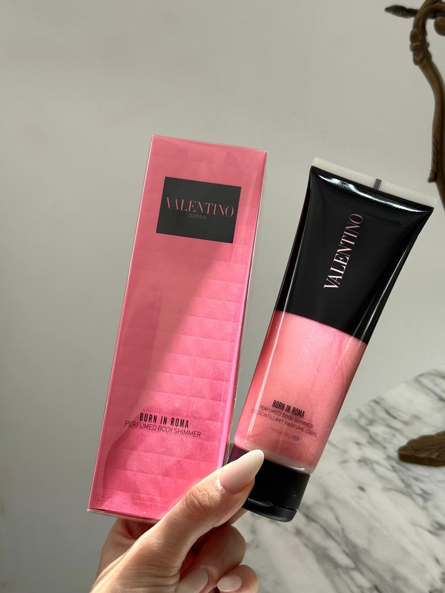 VALENTINO Born In Roma Perfumed Body Shimmer