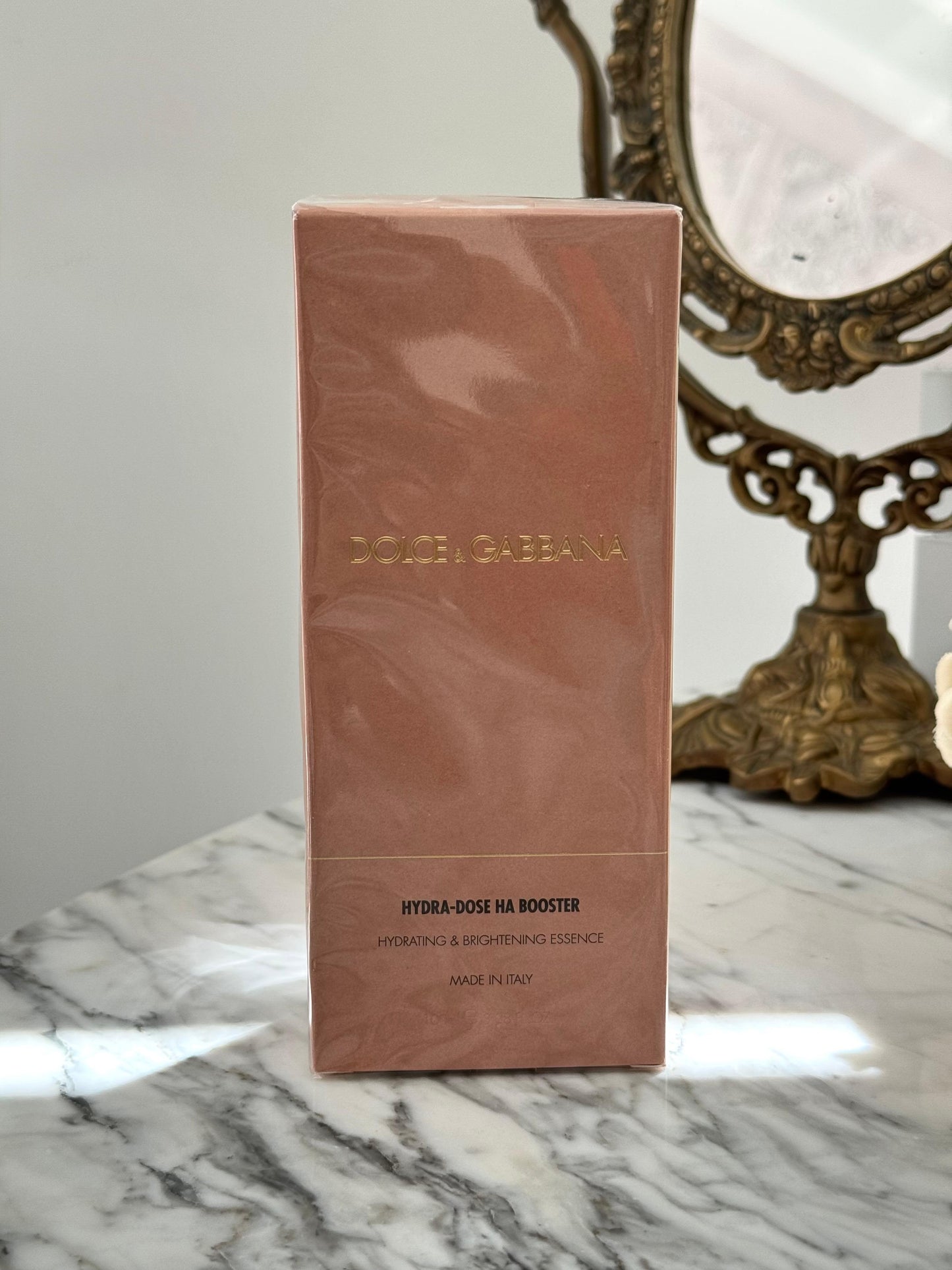 DOLCE&GABBANA Hydra-Dose HA Booster
Hydrating & Brightening Essence