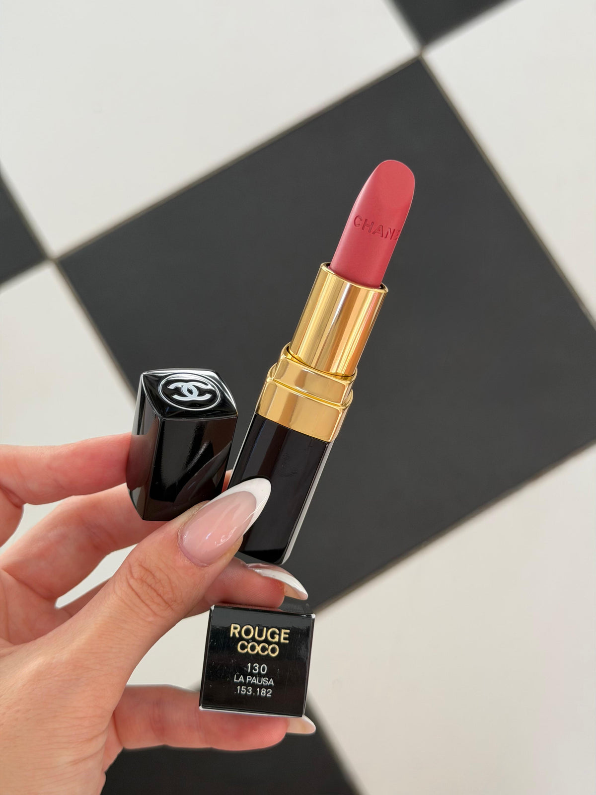 CHANEL Rouge Coco (130)
Ultra Hydrating Lipstick