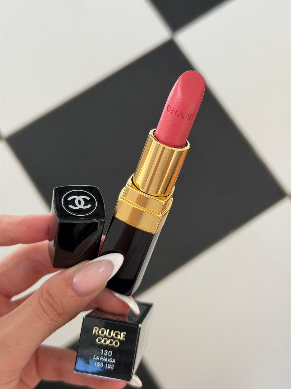 CHANEL Rouge Coco (130)
Ultra Hydrating Lipstick