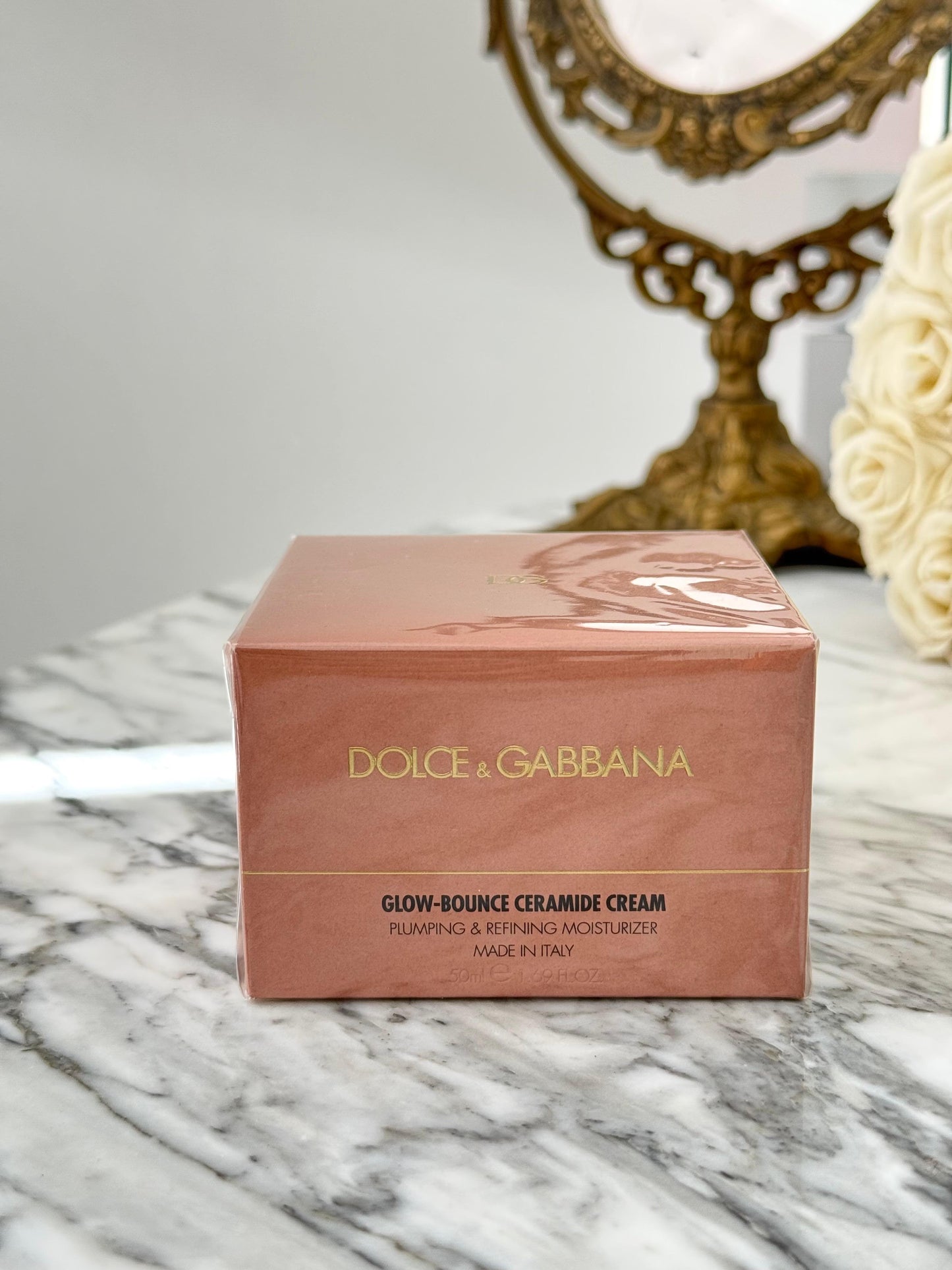 DOLCE&GABBANA Glow-Bounce Ceramide Cream
Plumping & Refining Moisturizer