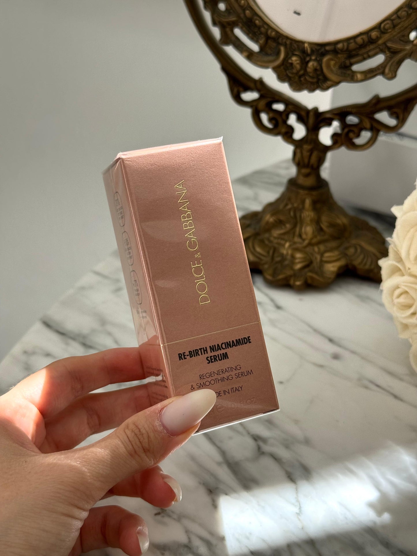 DOLCE&GABBANA Re-Birth Niacinamide Serum
Regenerating & Smoothing