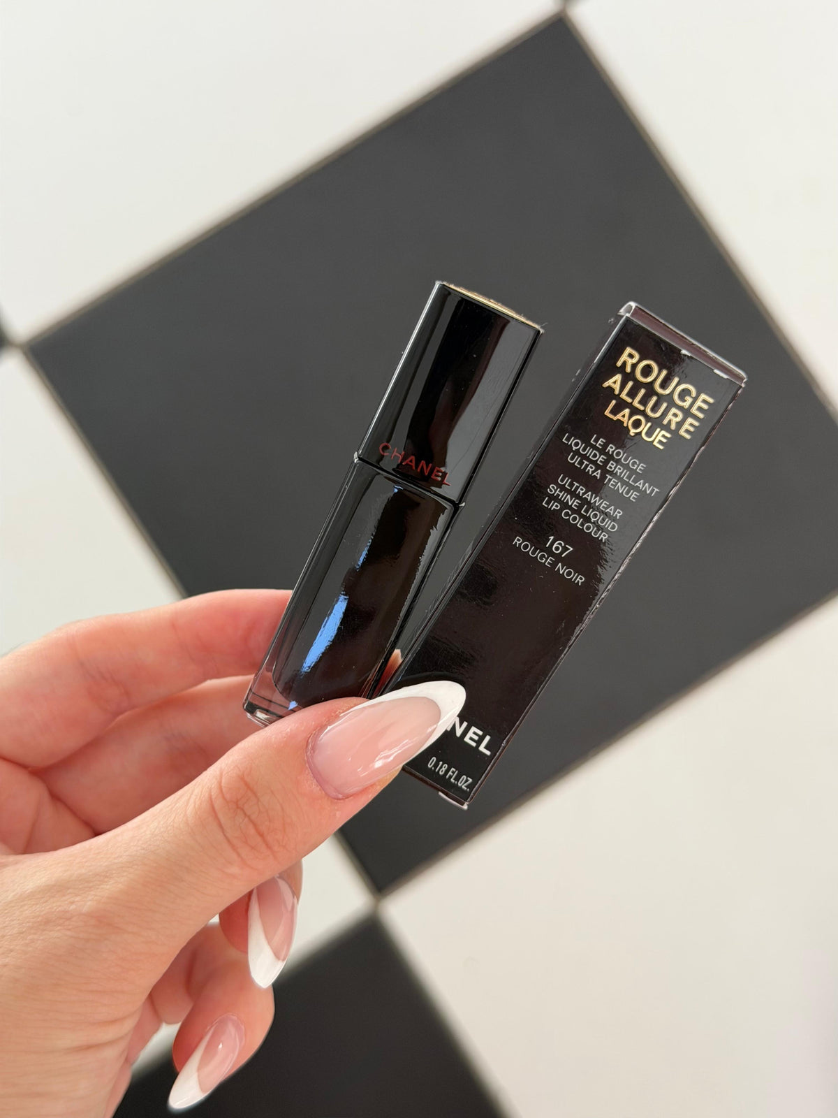 CHANEL Rouge Allure Laque (106)
Ultrawear Shine Liquid Lipstick