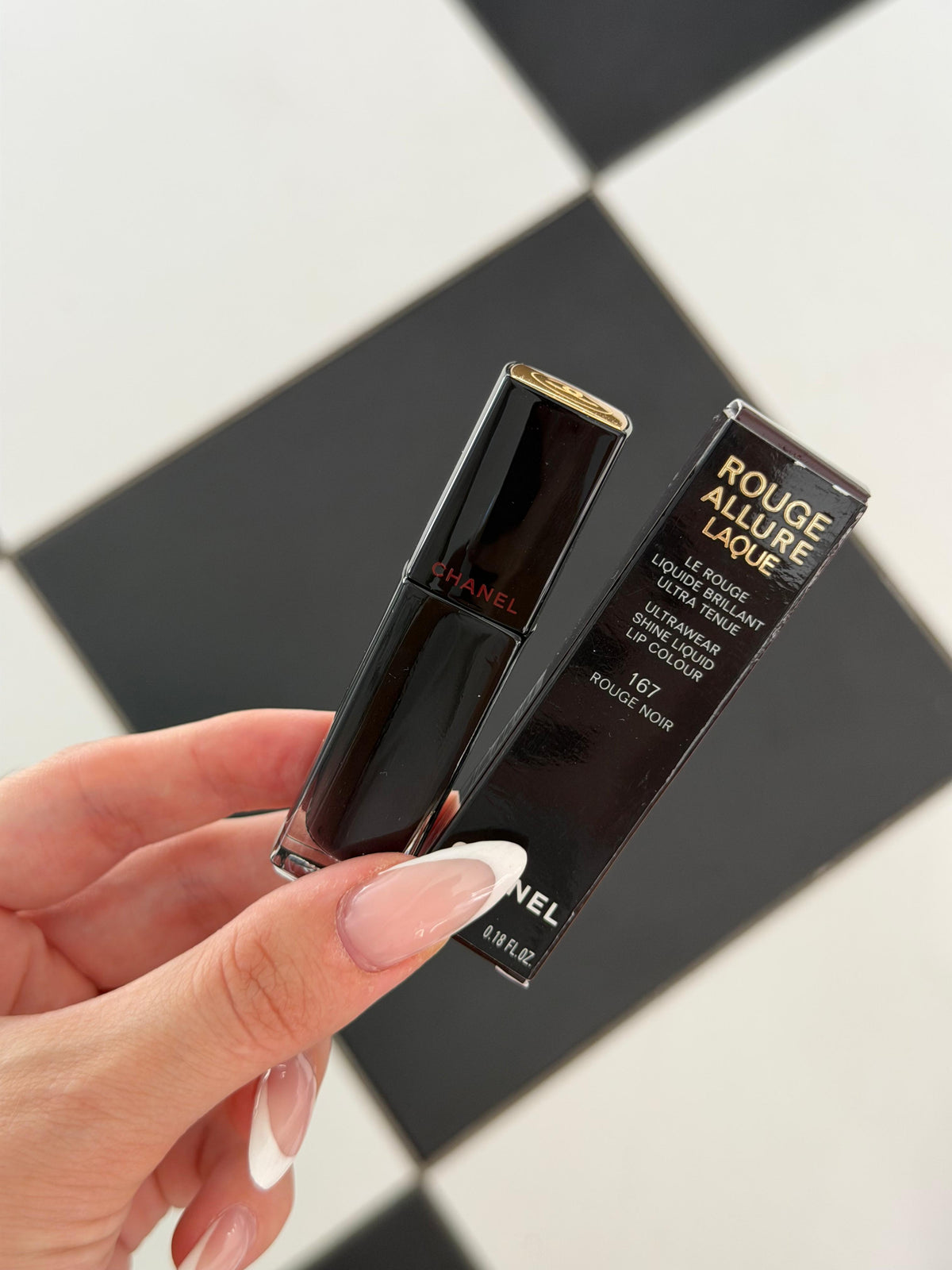 CHANEL Rouge Allure Laque (106)
Ultrawear Shine Liquid Lipstick
