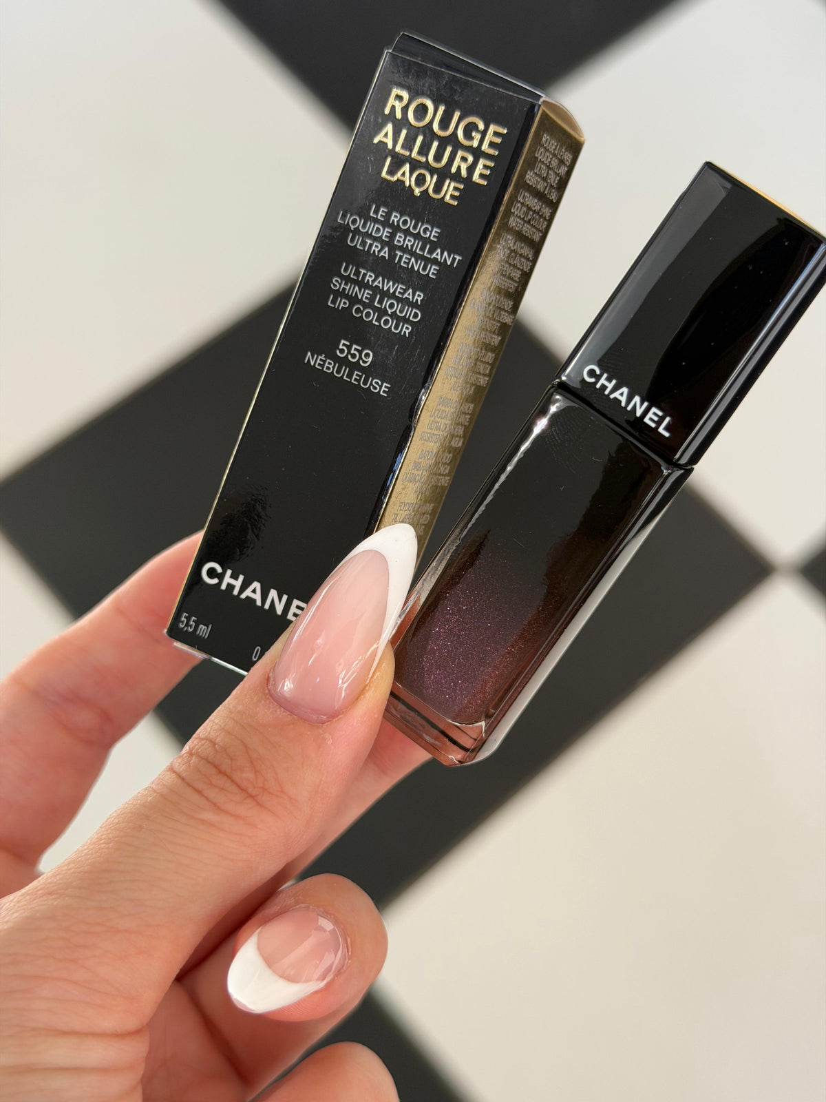CHANEL Rouge Allure Laque (559)
Ultrawear Shine Liquid Lipstick