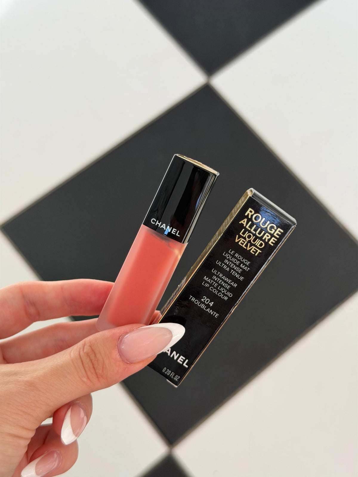 CHANEL Rouge Allure Liquid Velvet (204) - Ultrawear Intense Matte Liquid Lipstick